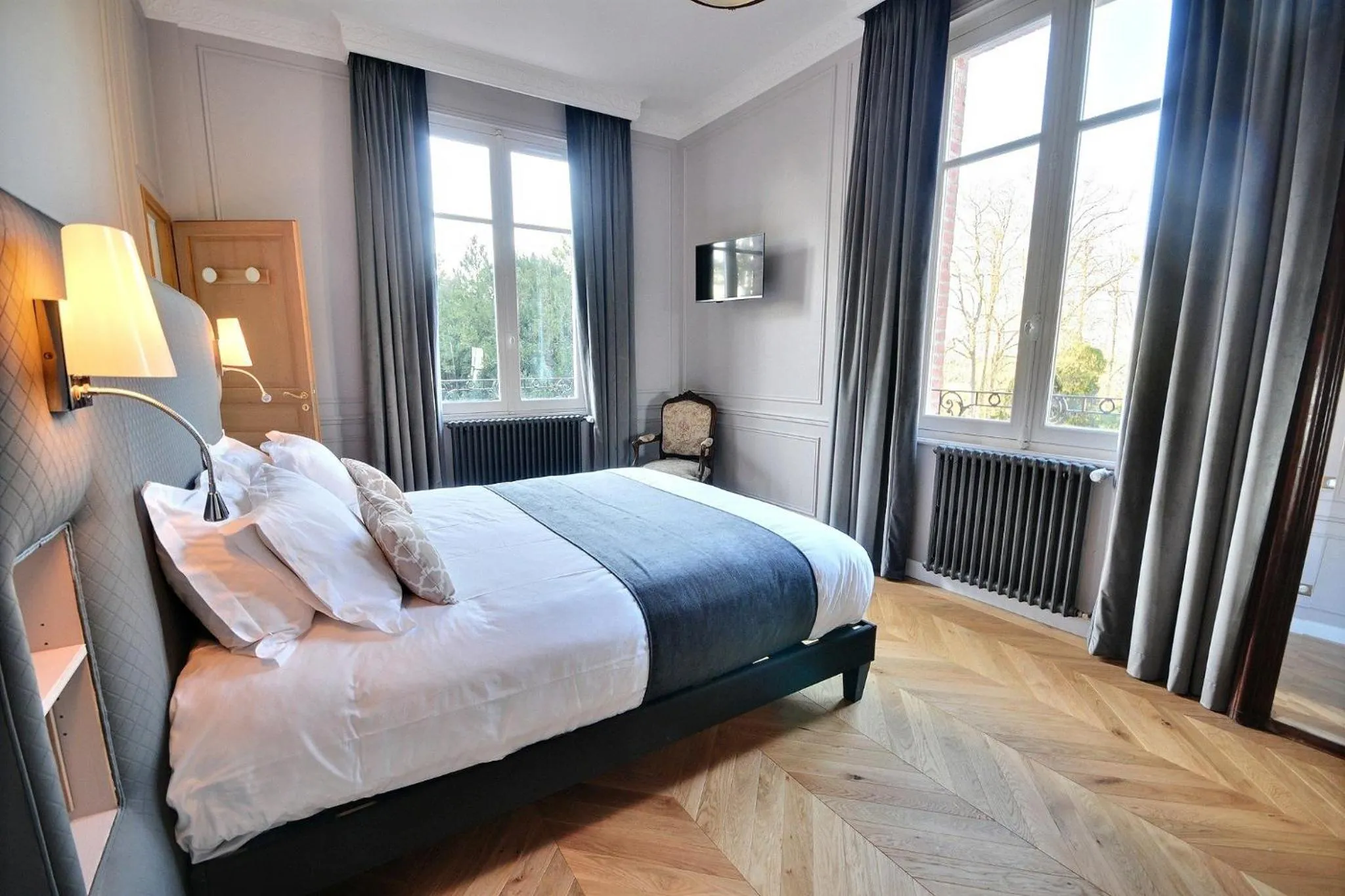 Photo of the whole room, Bed in Château de la Bribourdière