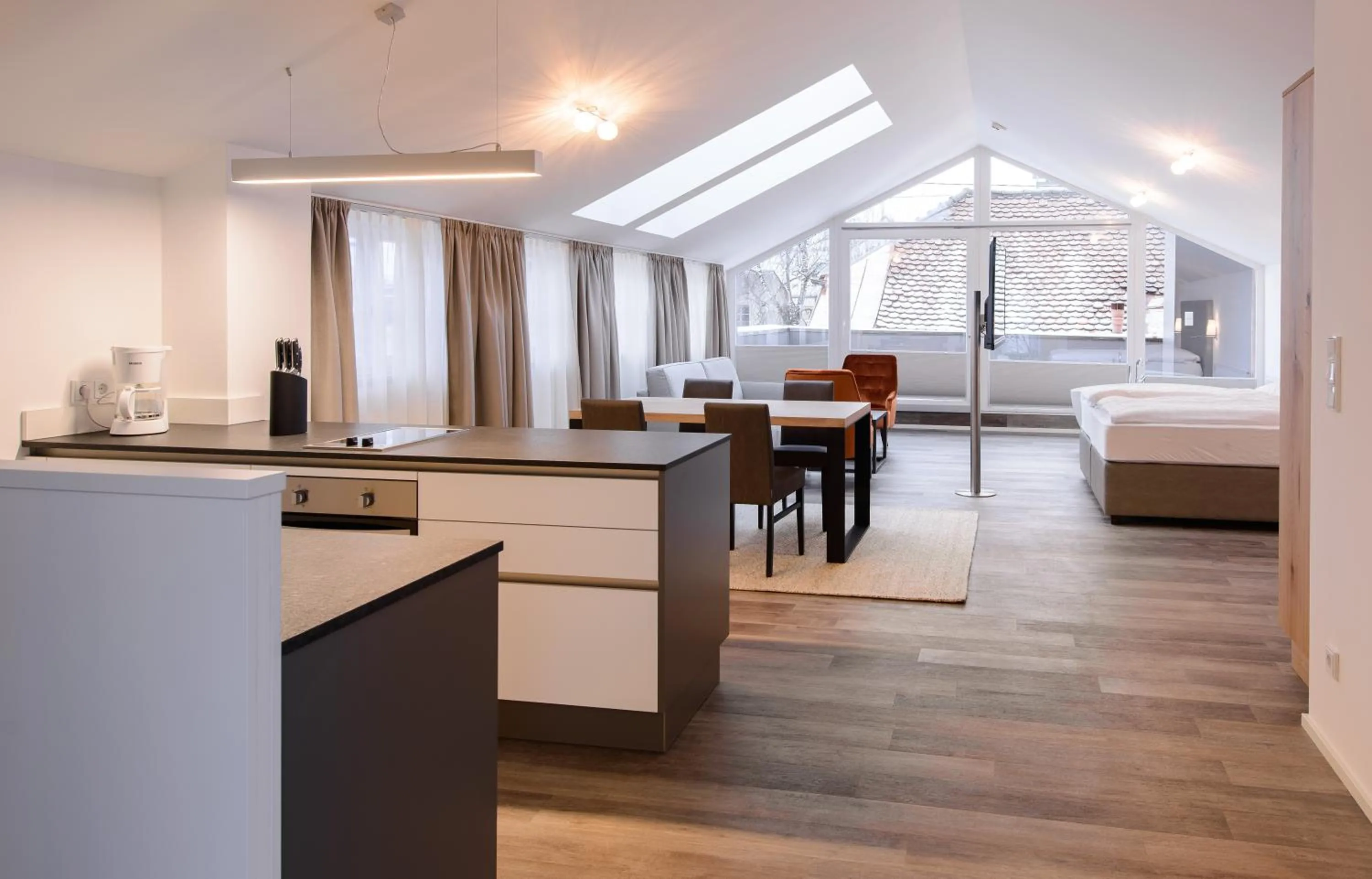 TV and multimedia, Bed in Kaiser Max Design Appartements