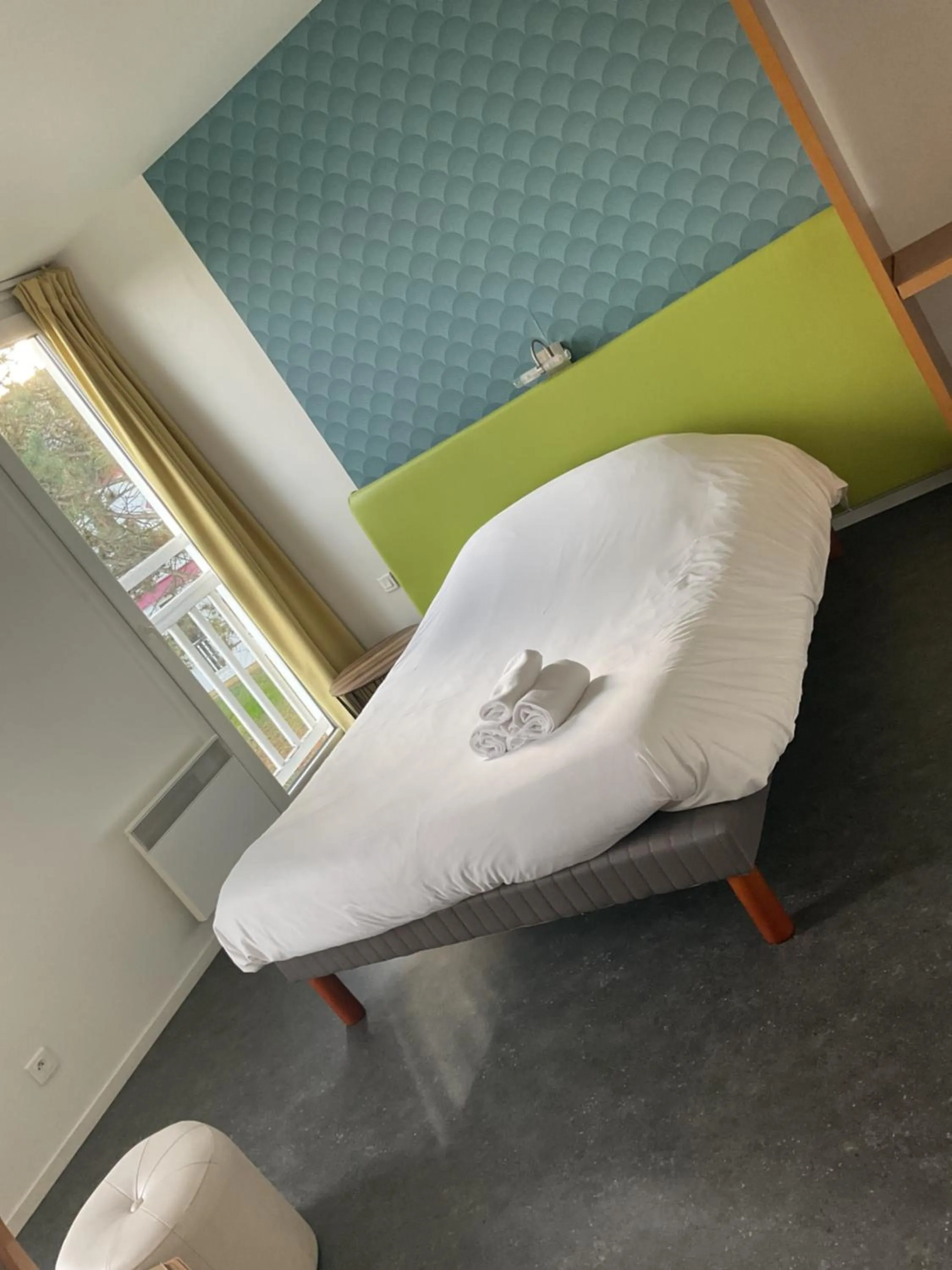 Photo of the whole room in Fasthotel Chateauroux