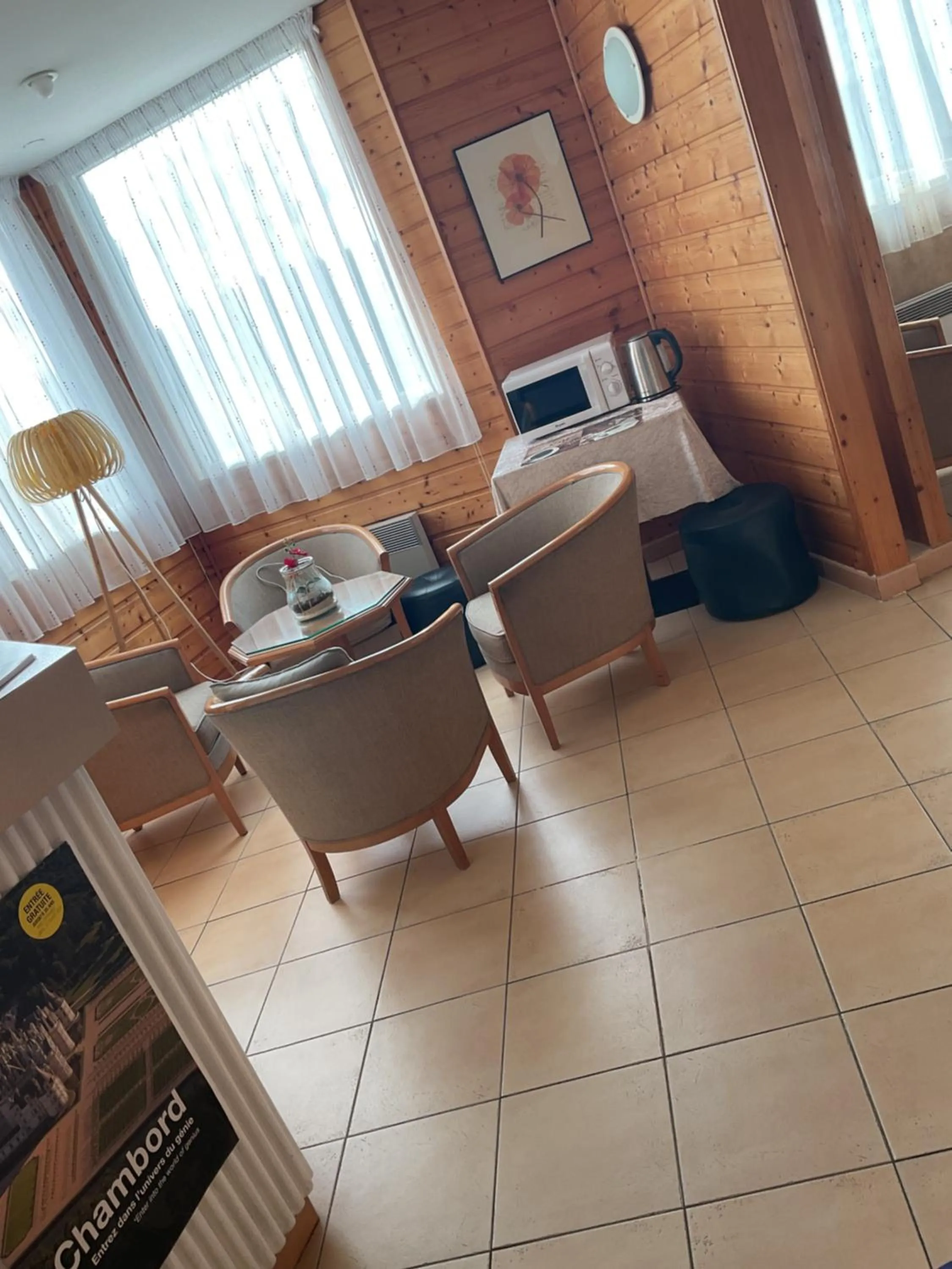 Lobby or reception in Fasthotel Chateauroux