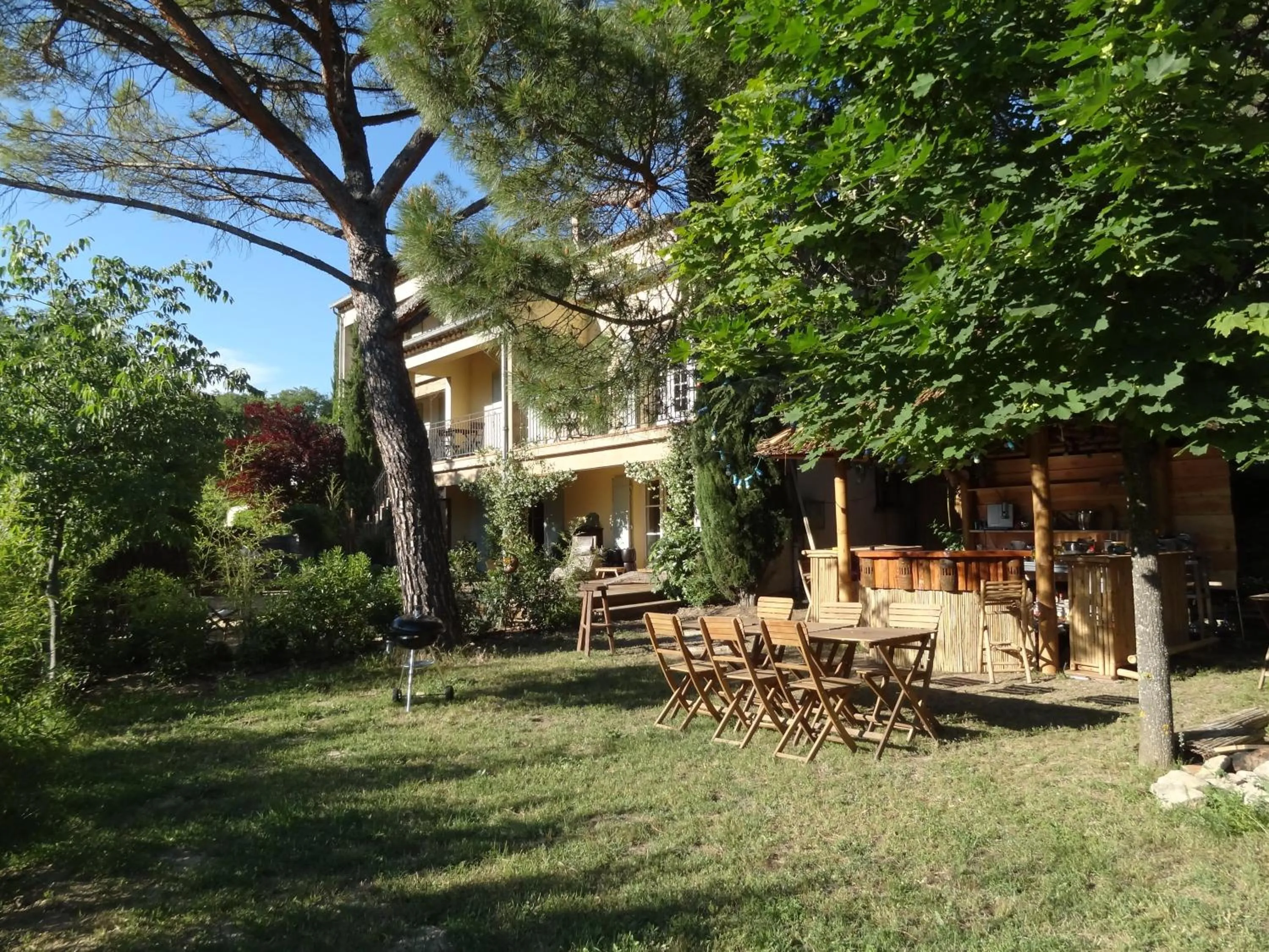 Facade/entrance in Villa Lumières