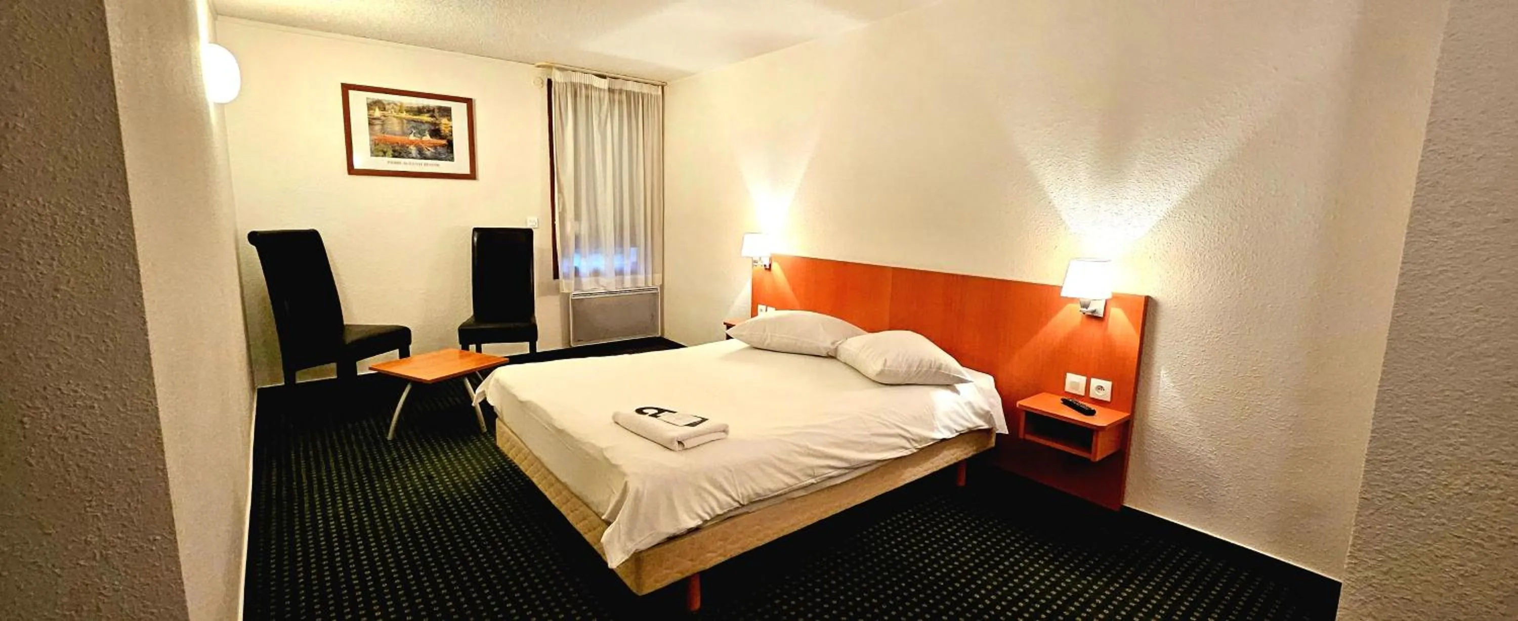 Photo of the whole room, Bed in Beddy-bye Hôtel