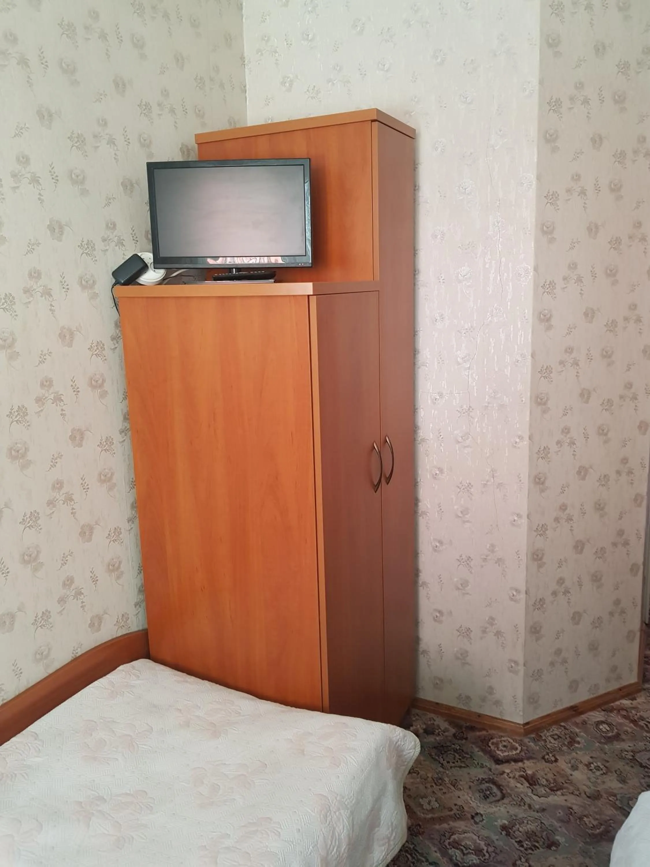 Photo of the whole room, Bed in Hotel Jola