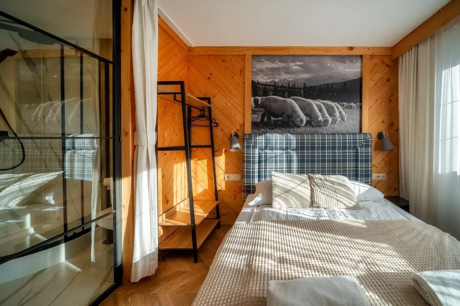 King Room with Mountain View in GORSKI RESORT Lux Apartments Jacuzzi & Sauna King Room with Mountain View in GORSKI RESORT Lux Apartments Jacuzzi & Sauna