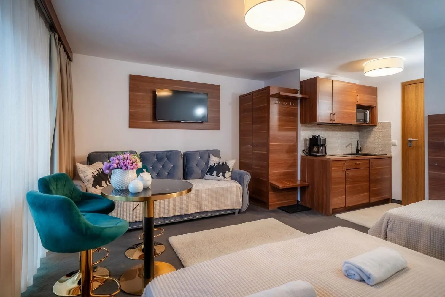 Deluxe Apartment with Sauna in GORSKI RESORT Lux Apartments Jacuzzi & Sauna