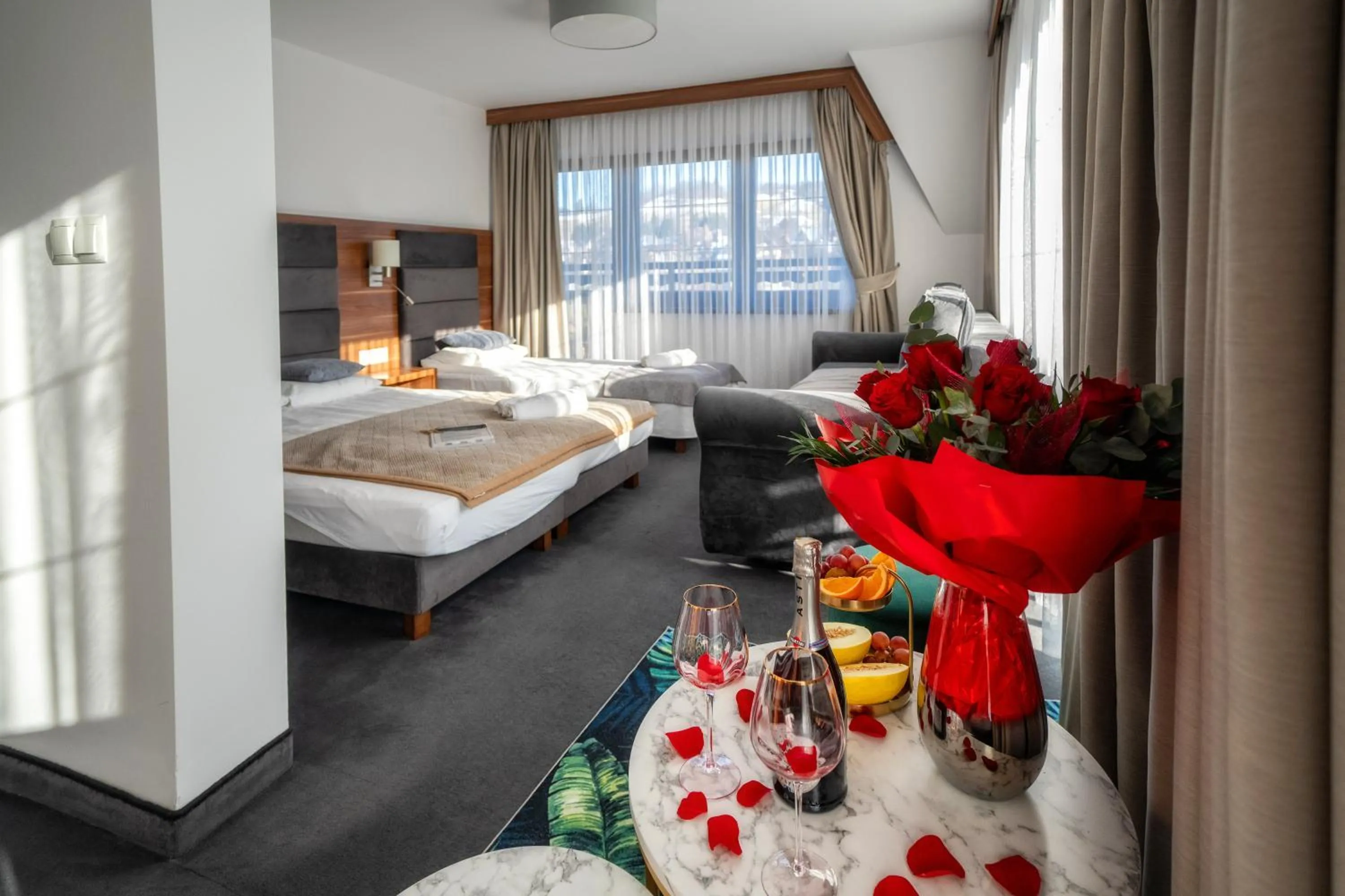 Penthouse Apartment with Sauna in GORSKI RESORT Lux Apartments Jacuzzi & Sauna