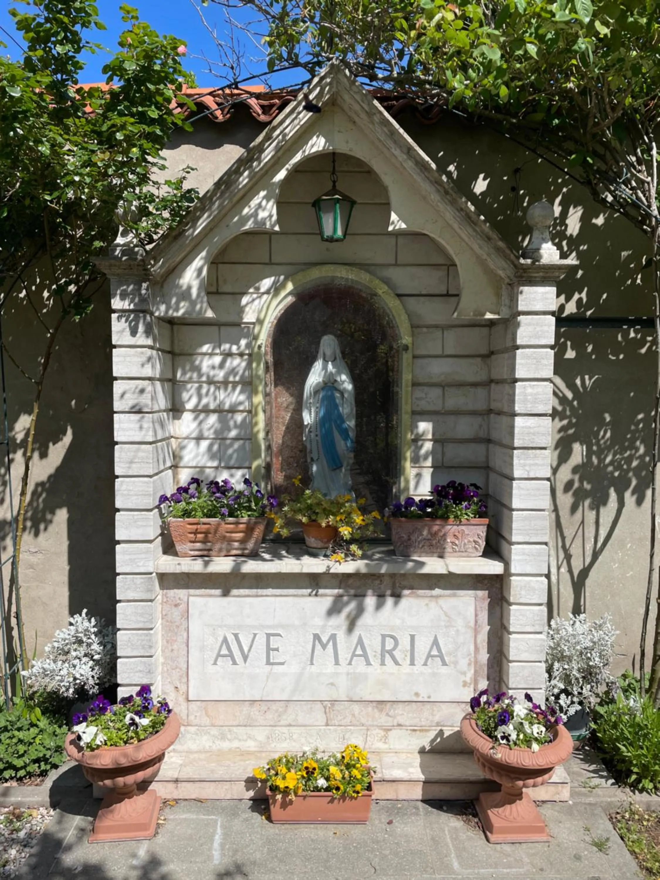 Spring in Casa Caburlotto