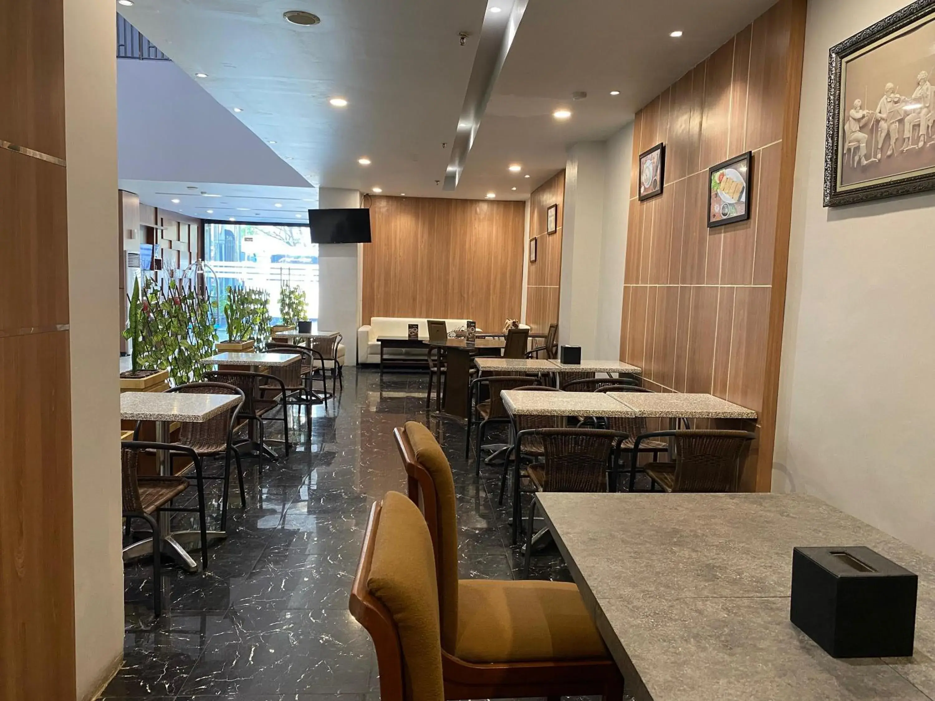 Restaurant/places to eat in Hotel 88 Banjarmasin By WH Restaurant/places to eat in Hotel 88 Banjarmasin By WH
