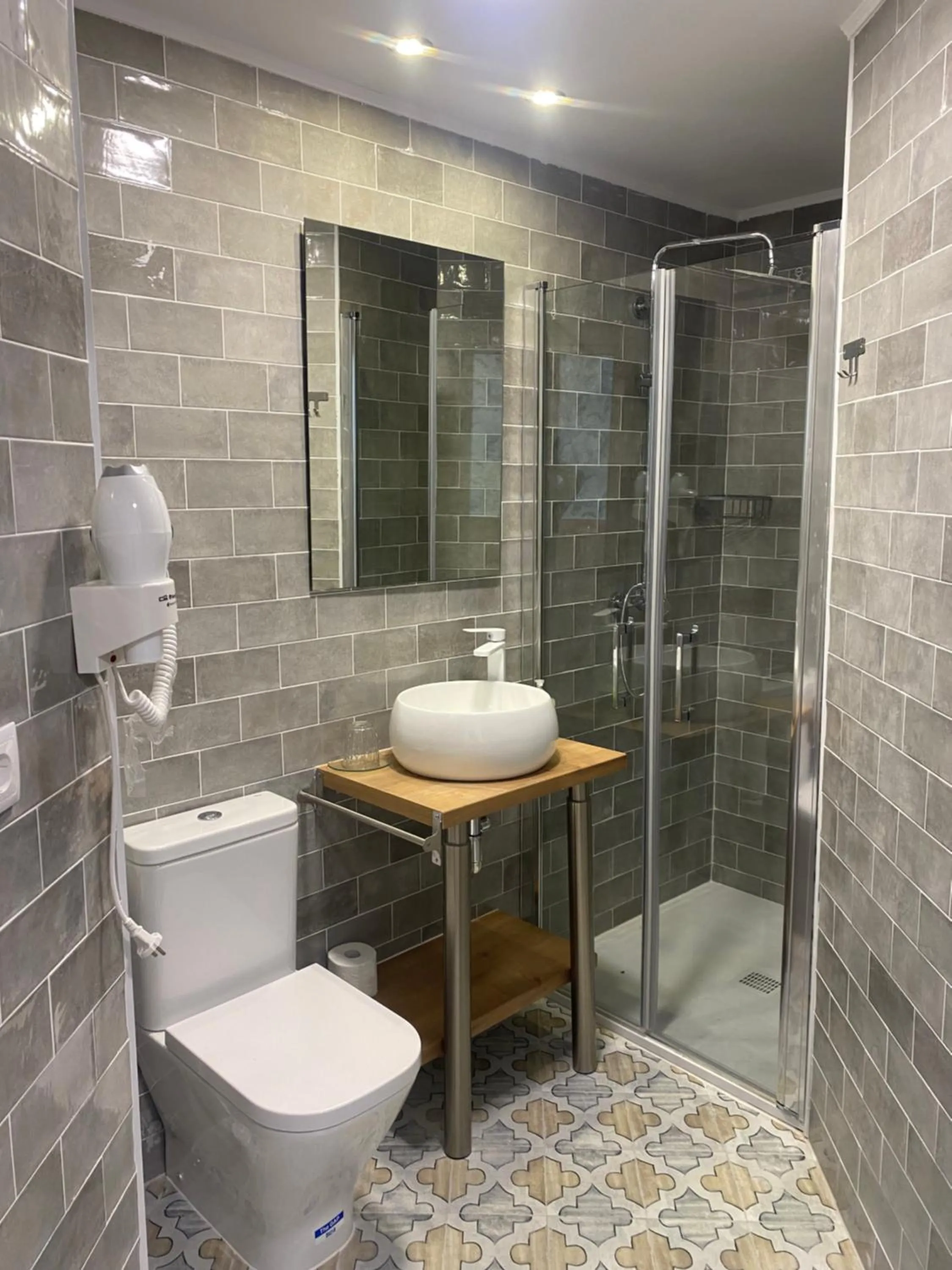 Toilet in Aloha Hostel