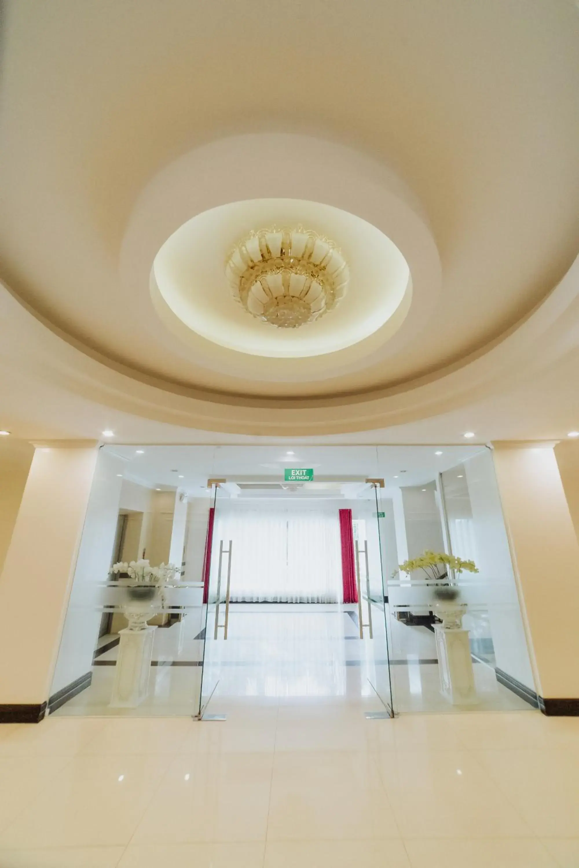 Property building in White Palace Thai Binh Hotel Property building in White Palace Thai Binh Hotel