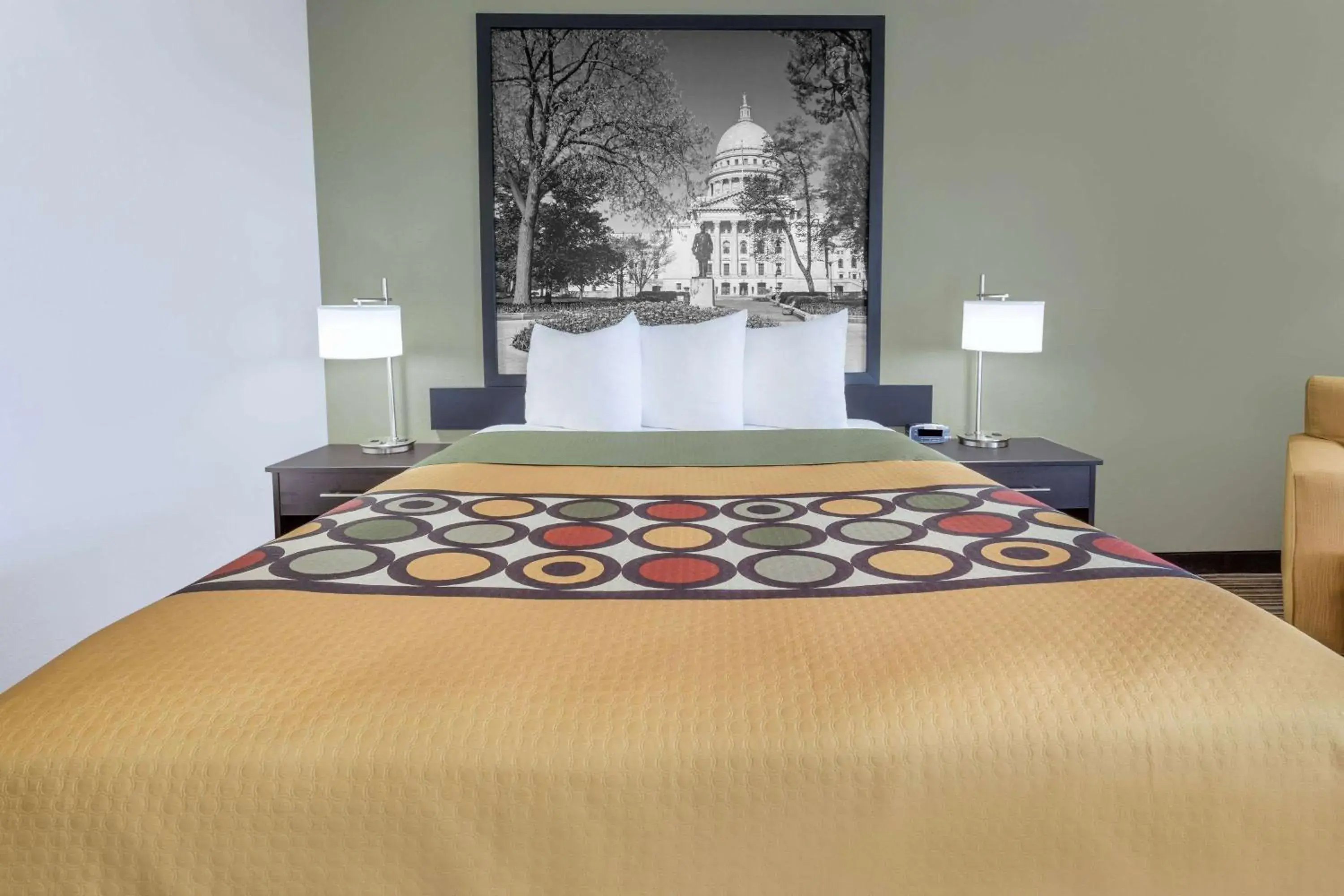 Photo of the whole room, Bed in Super 8 by Wyndham Madison South Photo of the whole room, Bed in Super 8 by Wyndham Madison South