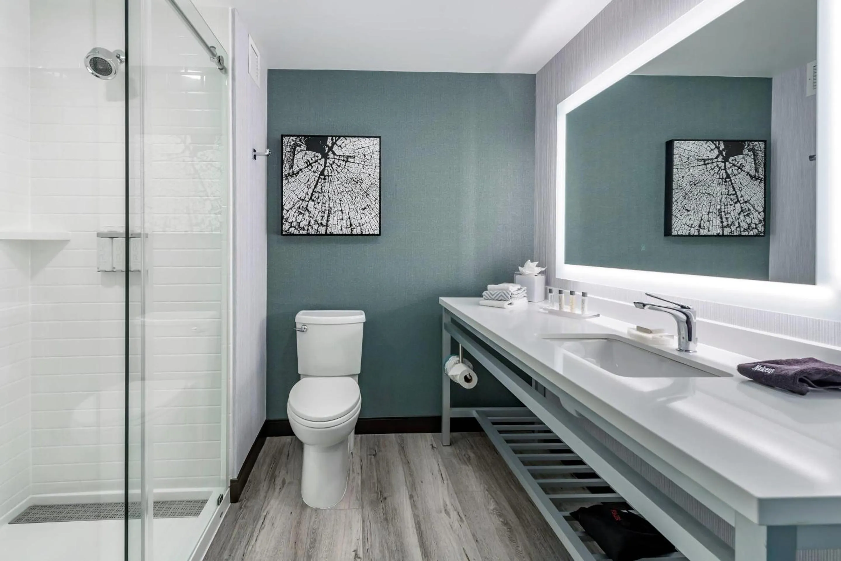 Bedroom in Cambria Hotel Shelby Township - Detroit Utica