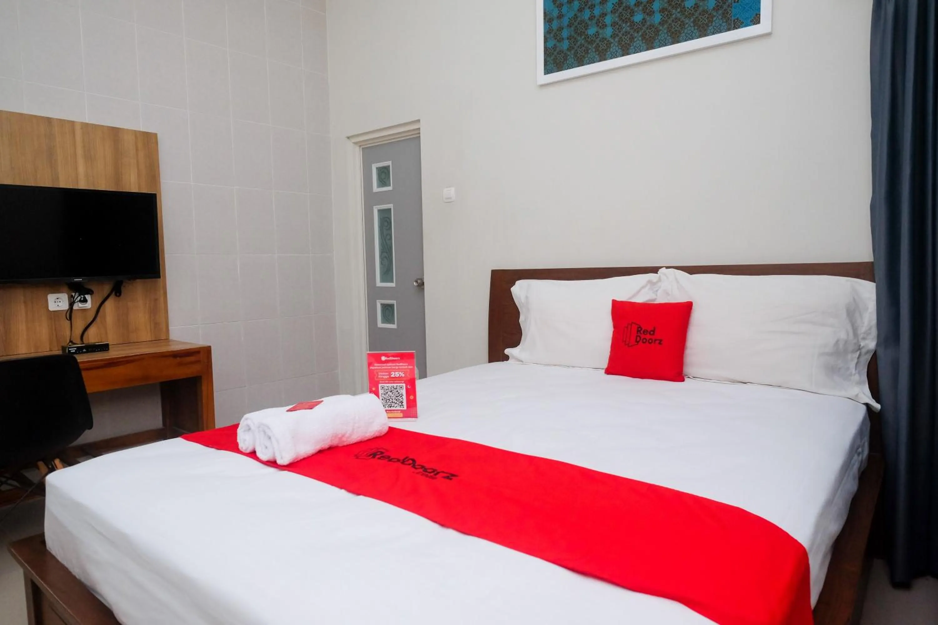 Bed in RedDoorz Syariah near Pascasarjana UGM 3