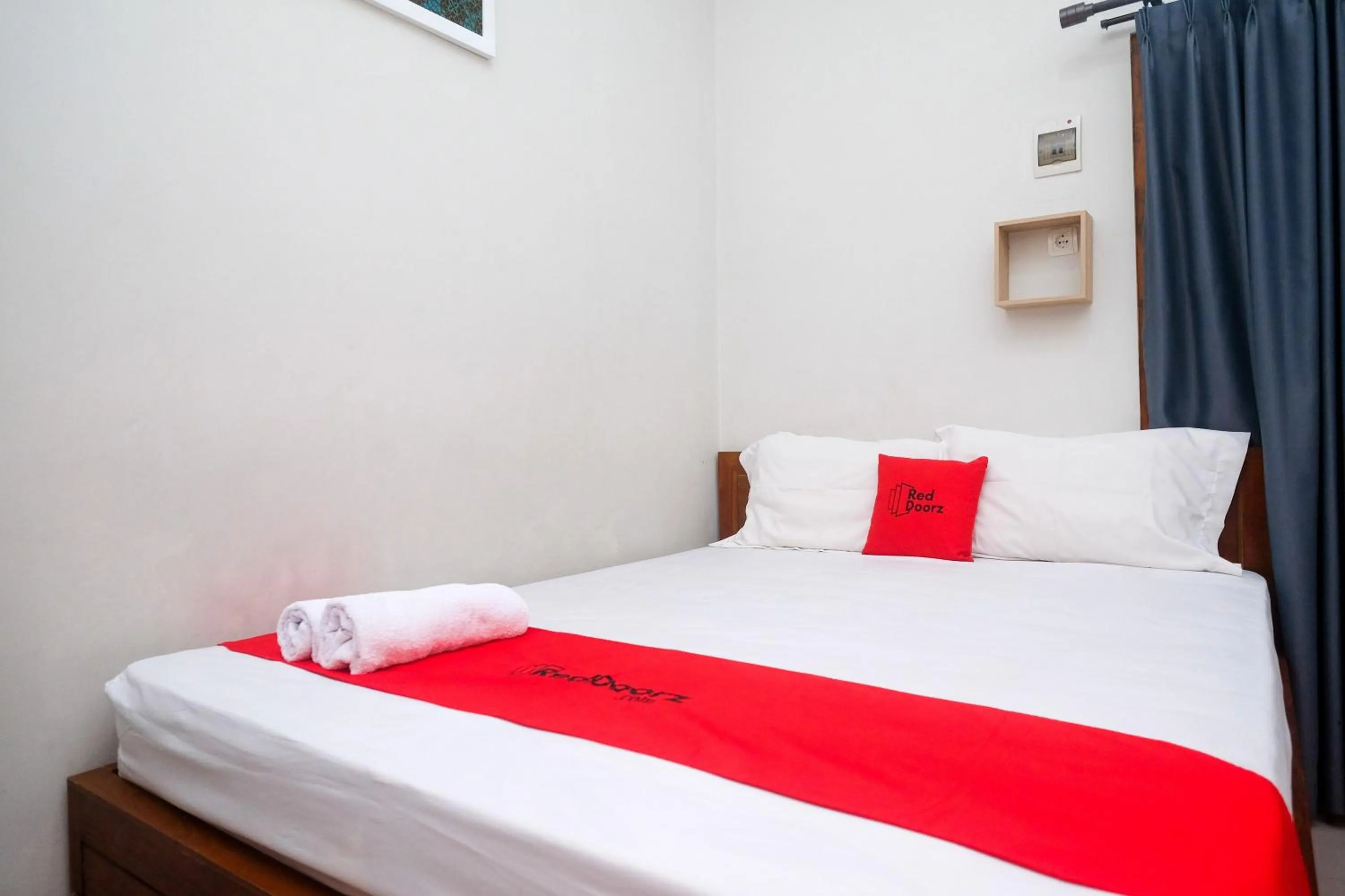 Bed in RedDoorz Syariah near Pascasarjana UGM 3