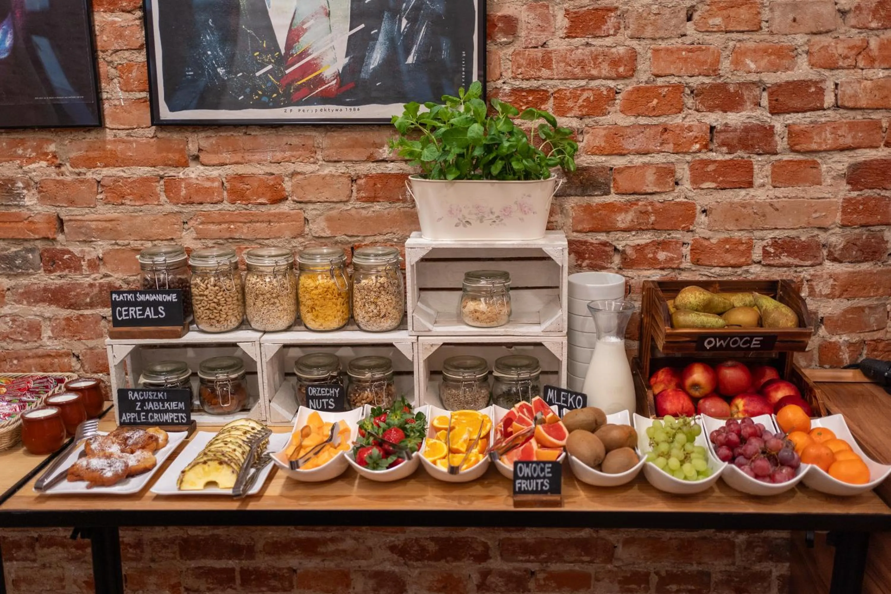 Breakfast in Stare Kino Cinema Residence