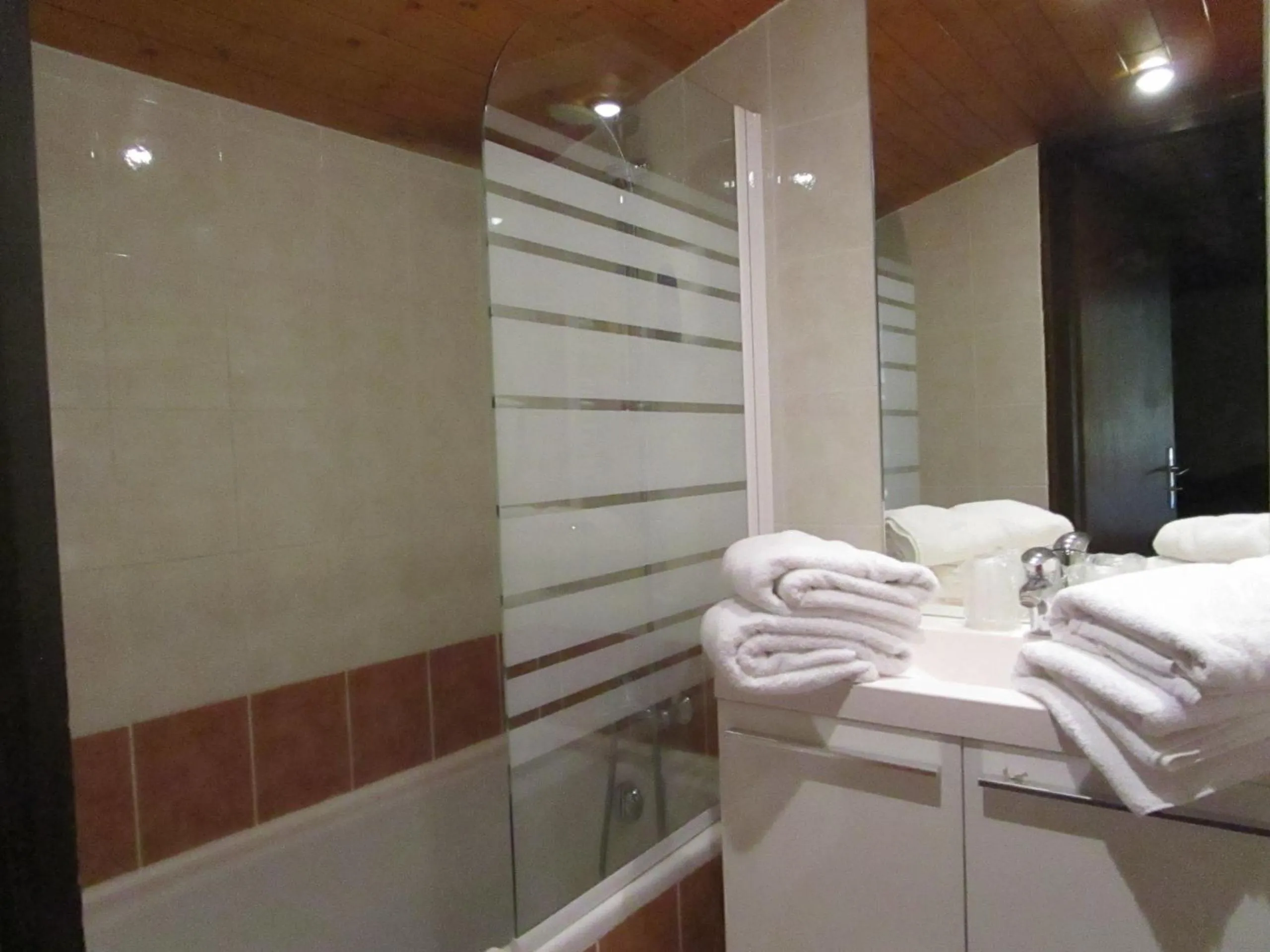 Bathroom in Auberge de la Dranse