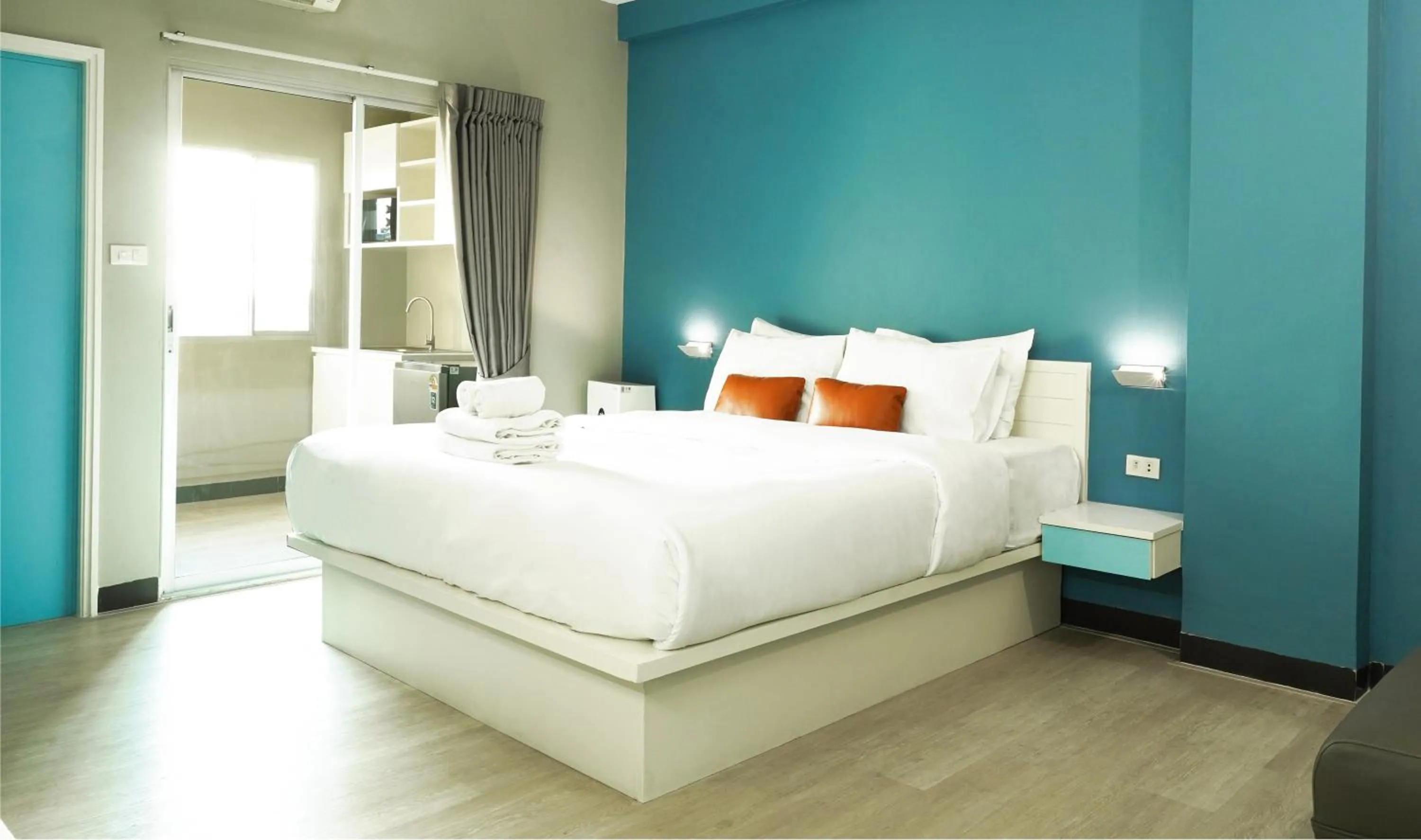 Bed in Fullroom 77 Srinakarin