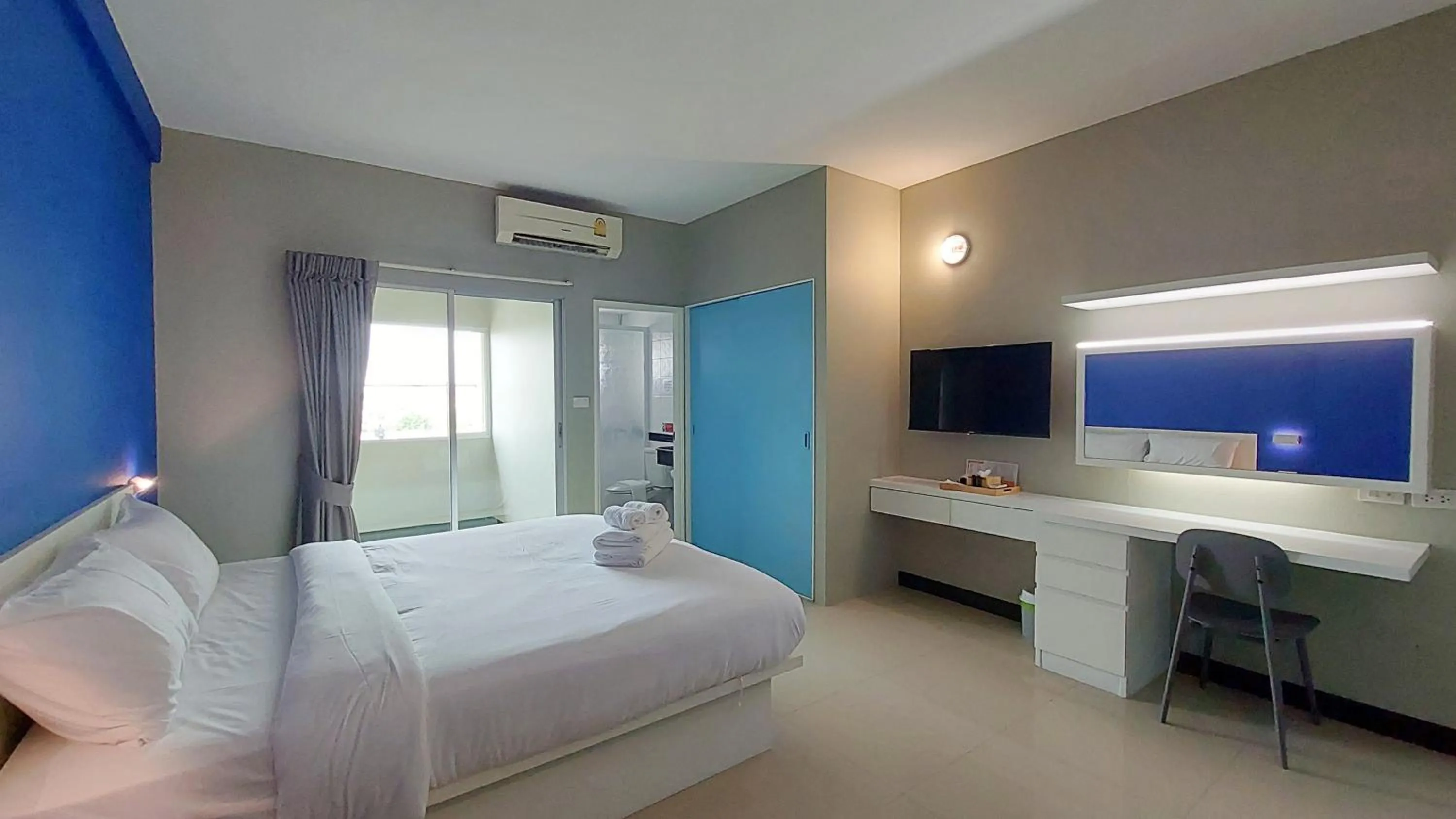 Bed in Fullroom 77 Srinakarin