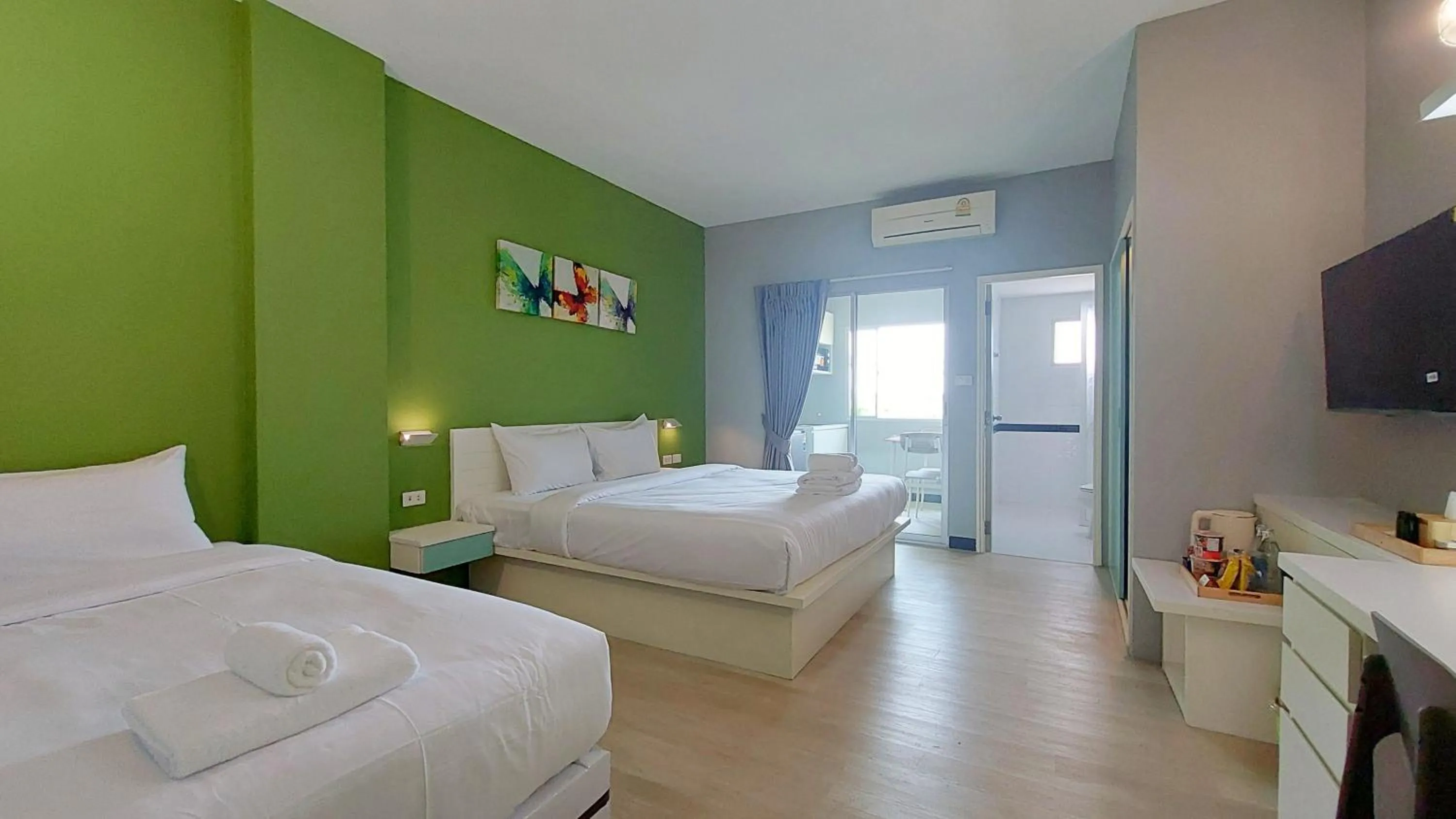 Bed in Fullroom 77 Srinakarin