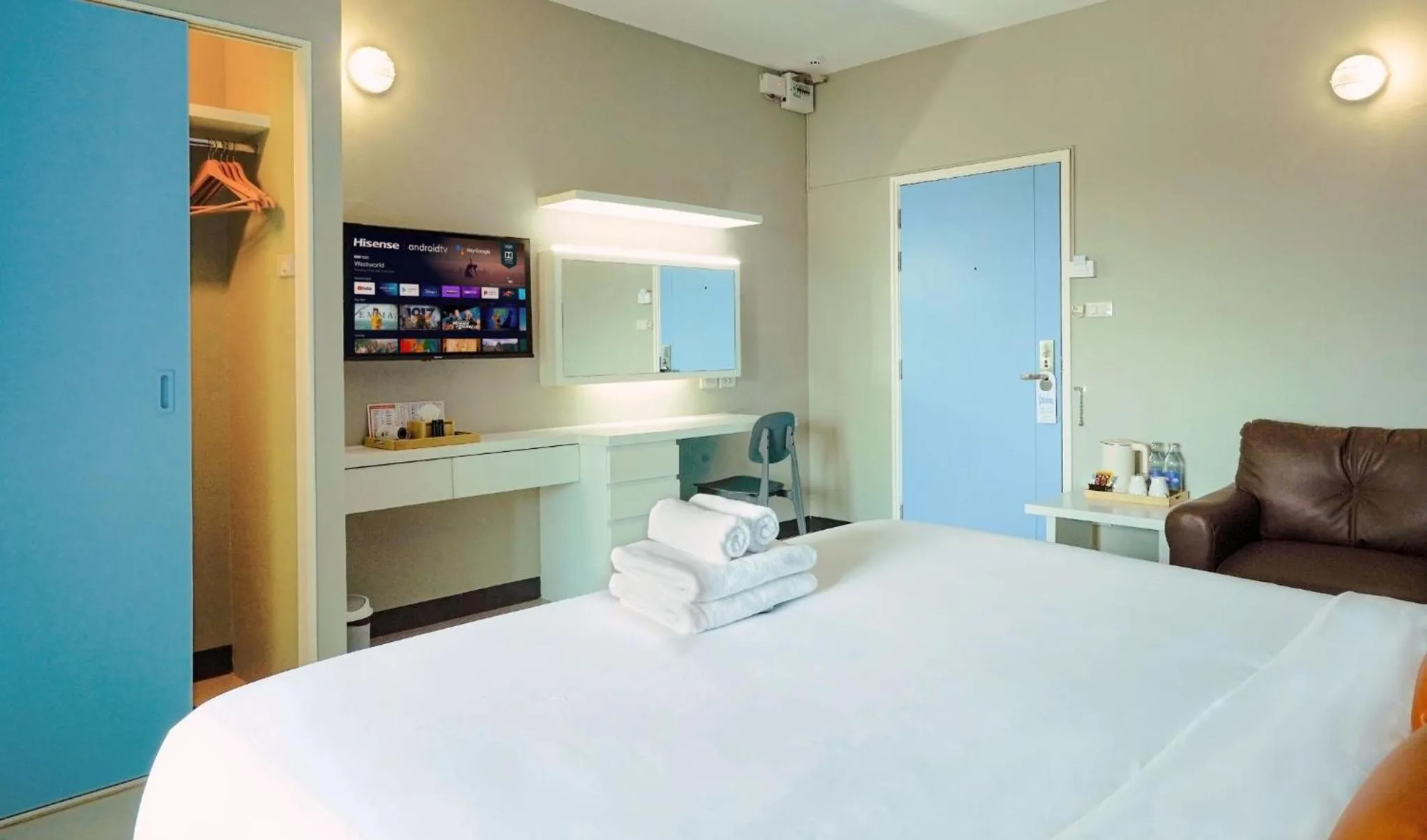 Bed in Fullroom 77 Srinakarin