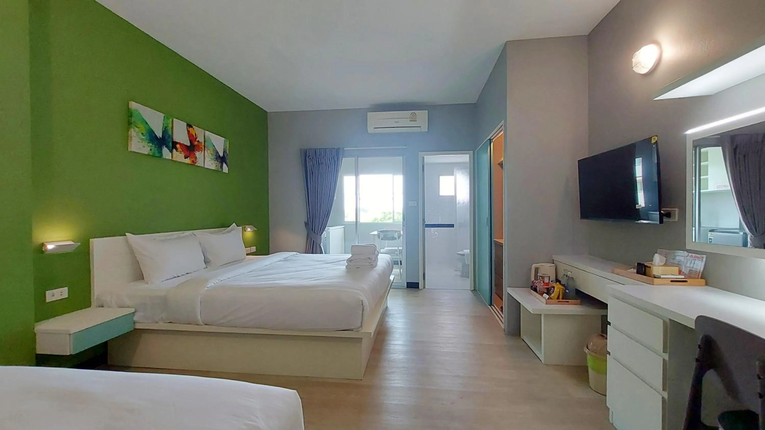 Bedroom, Bed in Fullroom 77 Srinakarin