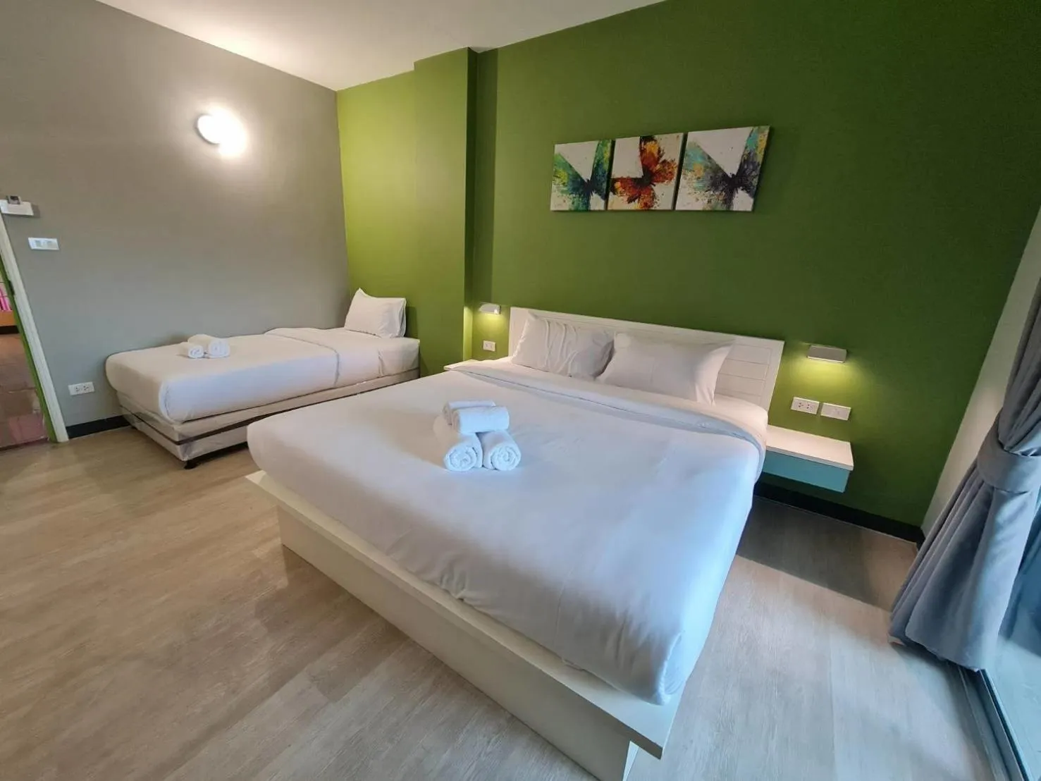 Bedroom, Bed in Fullroom 77 Srinakarin