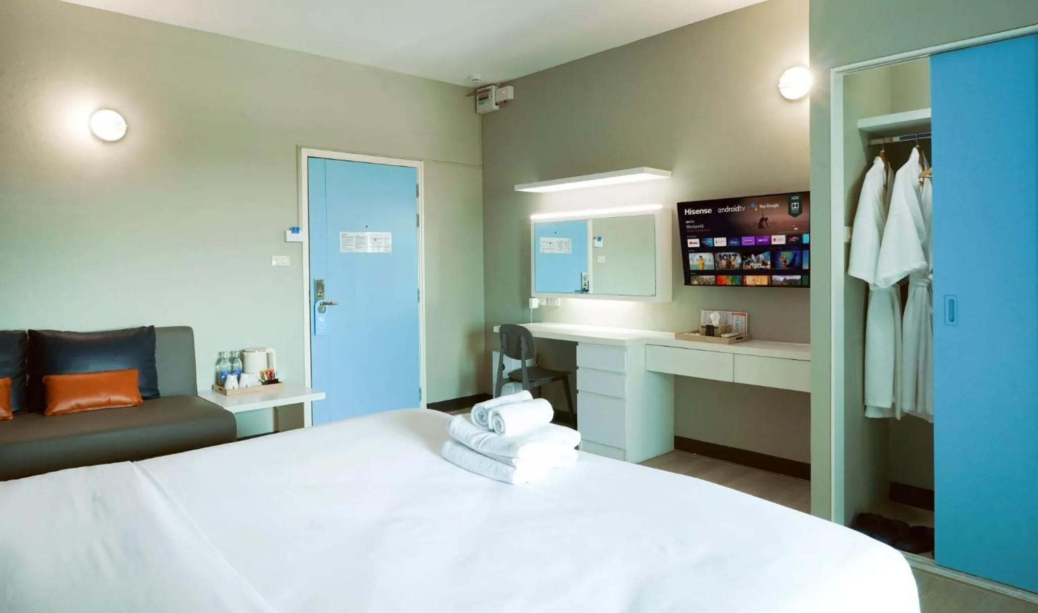 Bed in Fullroom 77 Srinakarin