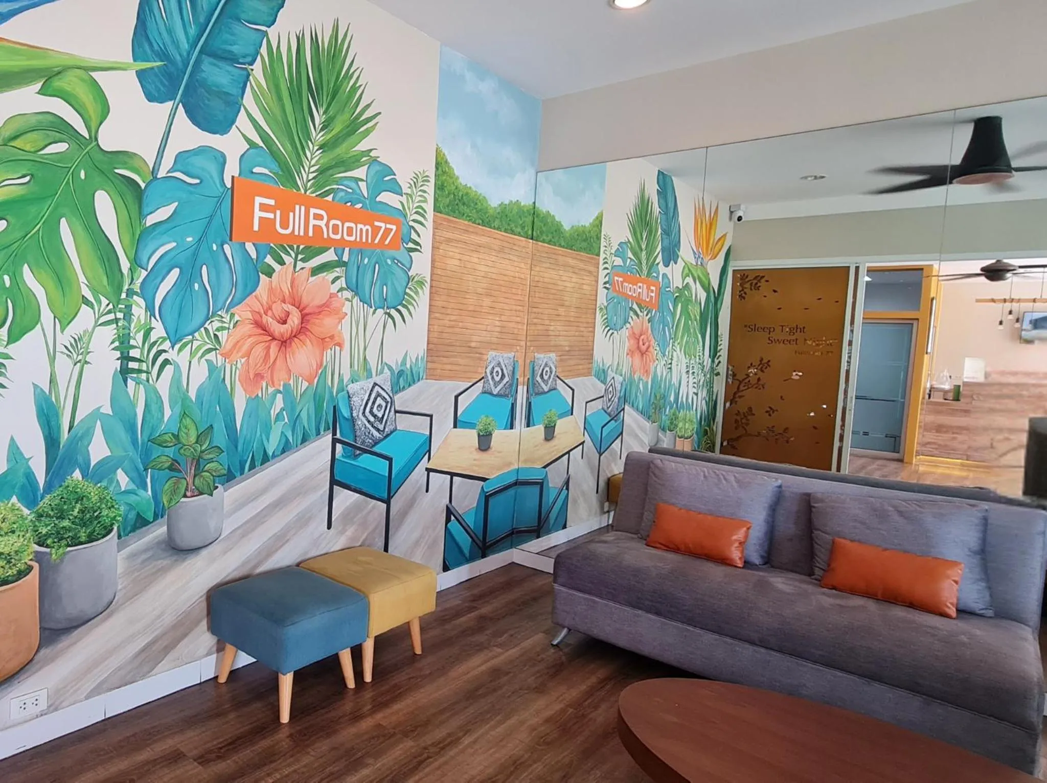 Seating area in Fullroom 77 Srinakarin