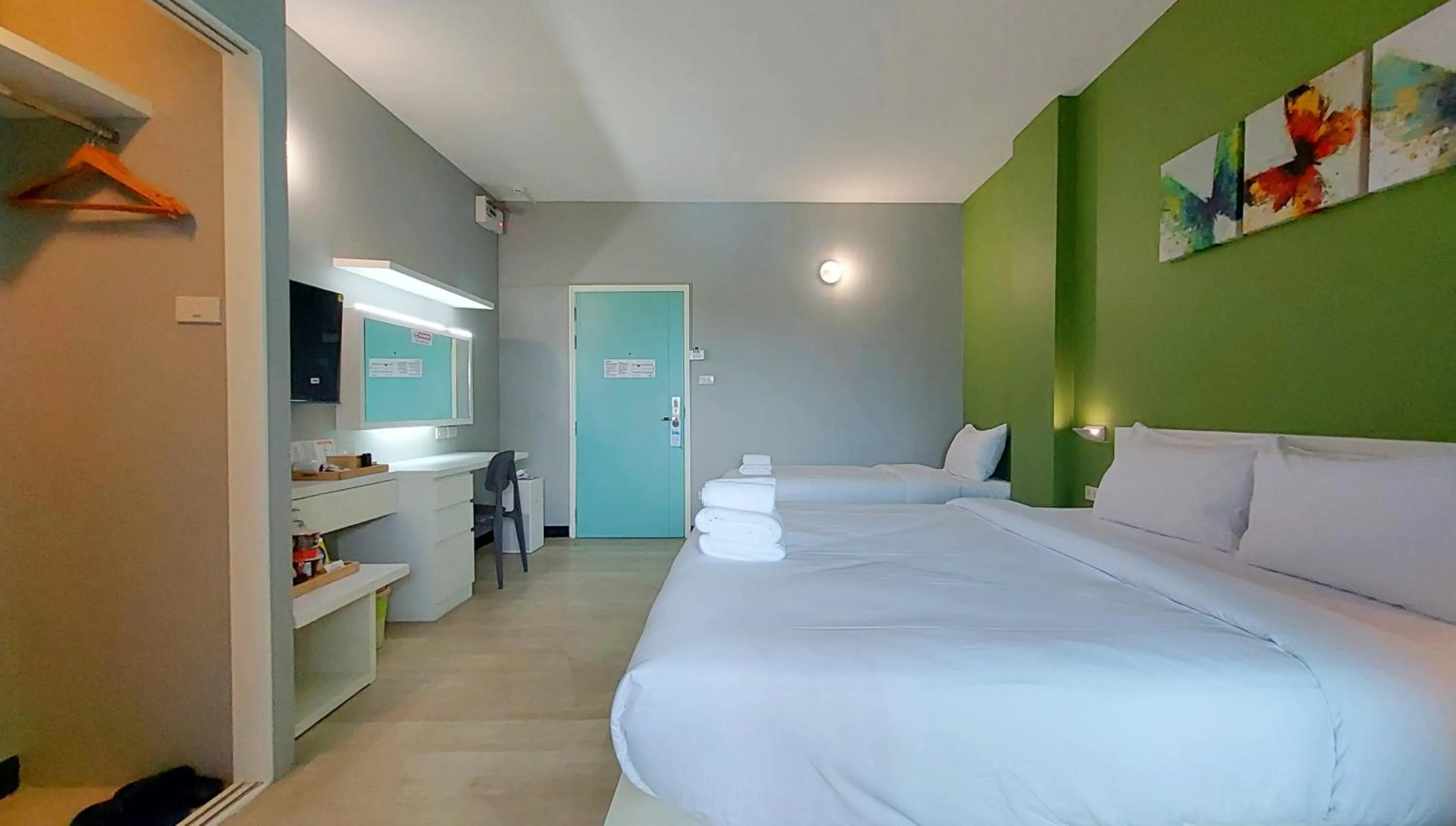 Bedroom, Bed in Fullroom 77 Srinakarin