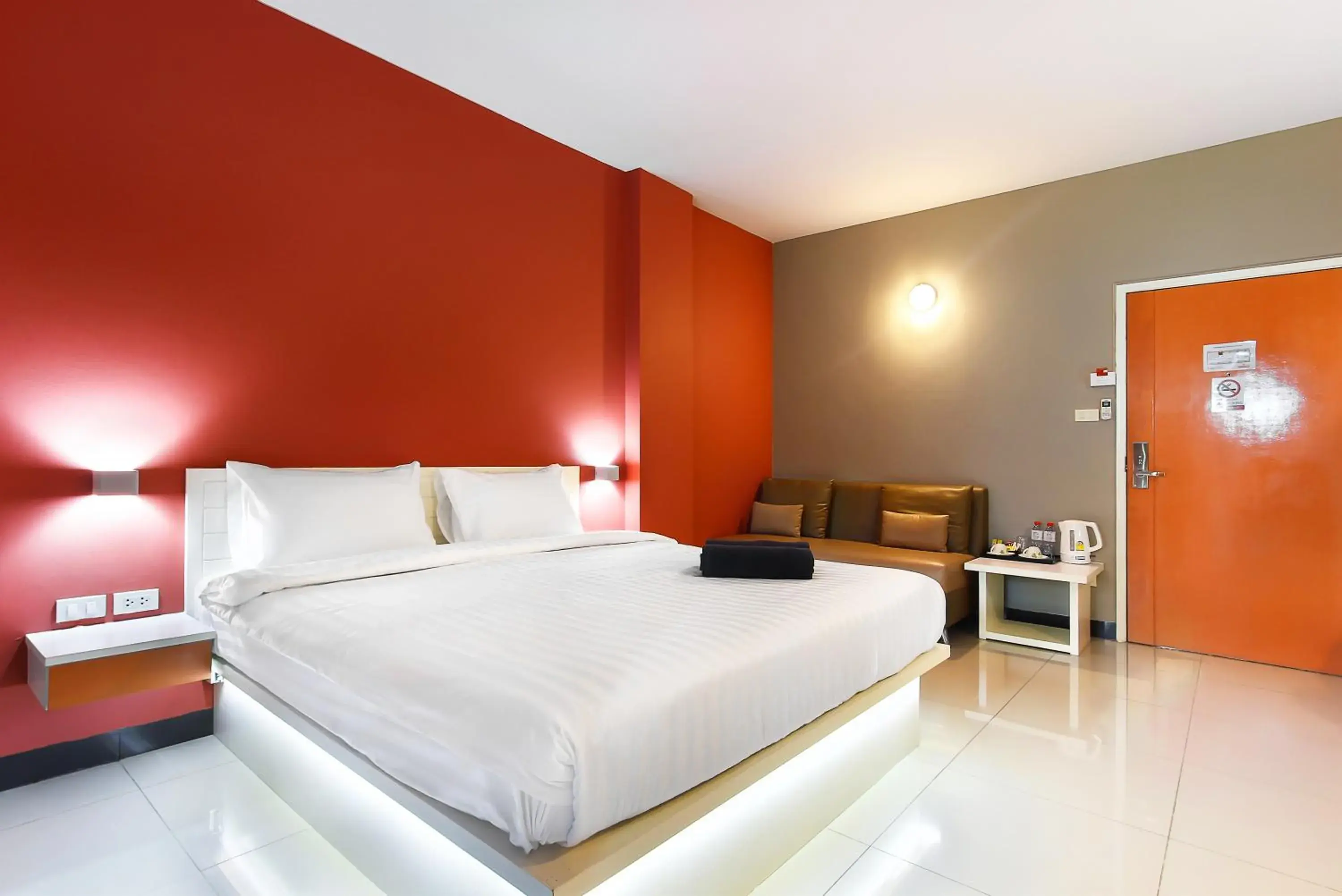 Superior Double or Twin Room in Fullroom 77 Srinakarin Superior Double or Twin Room in Fullroom 77 Srinakarin
