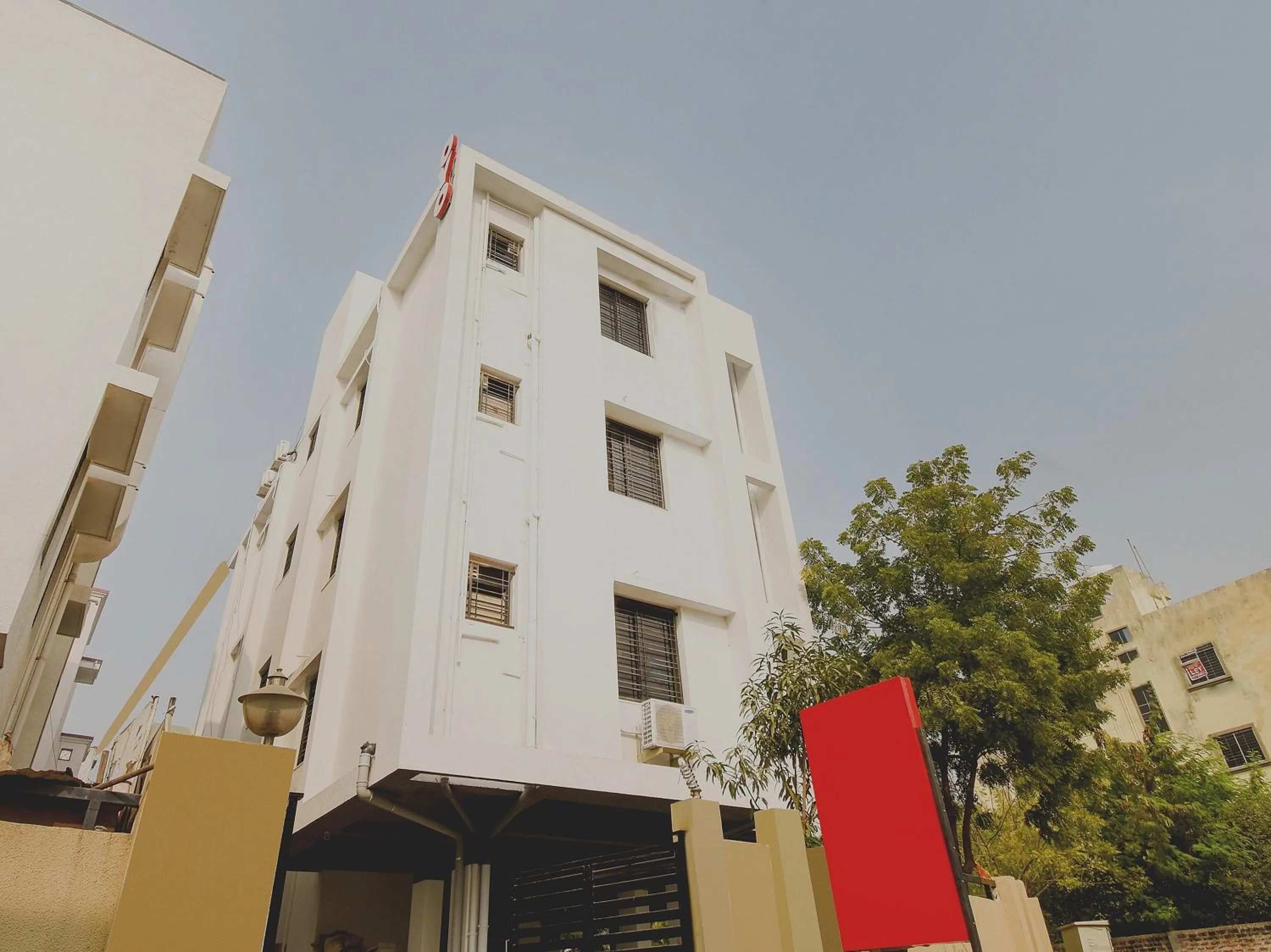 Facade/entrance in Super Collection O White House Regency