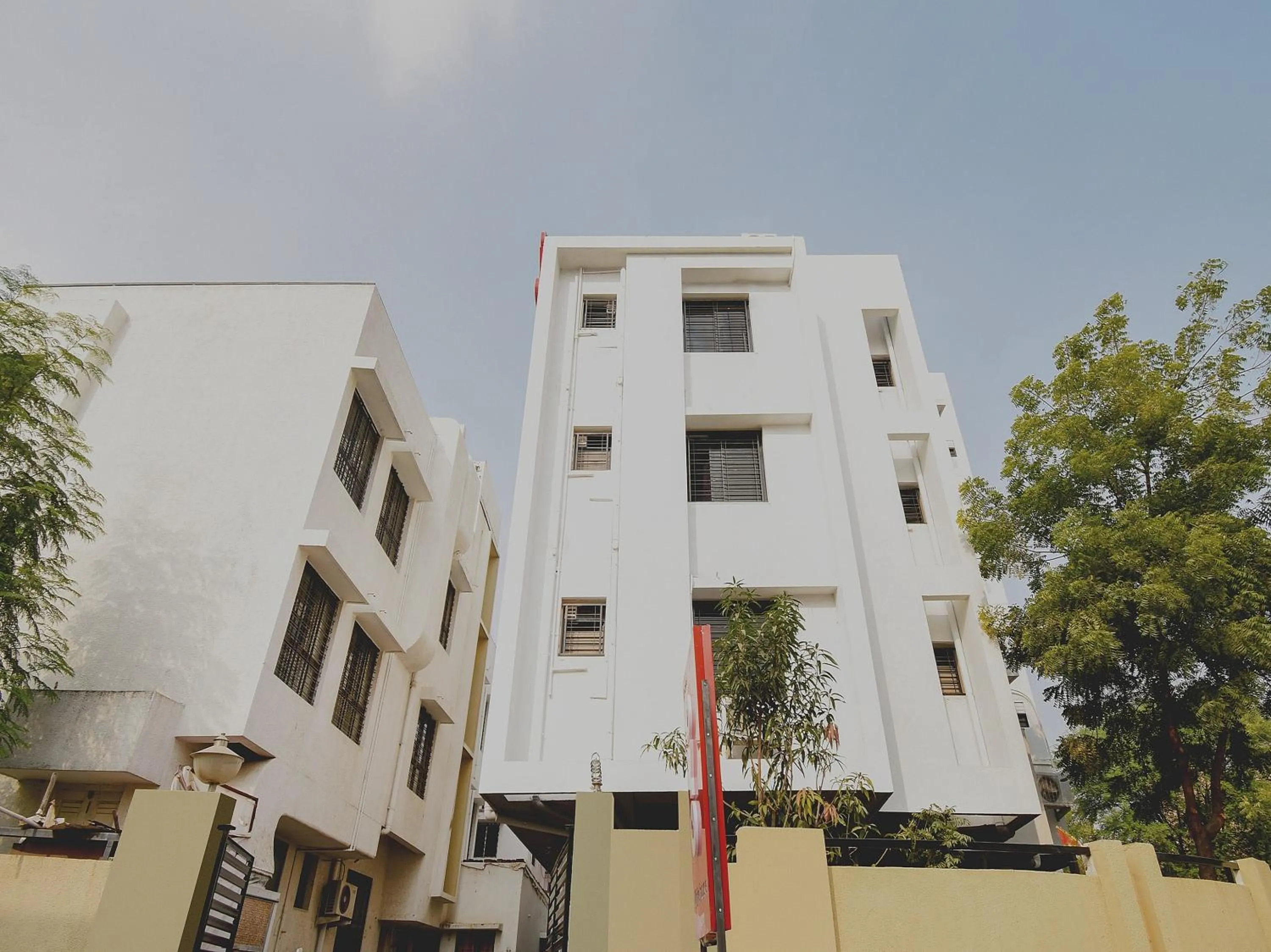 Facade/entrance in Super Collection O White House Regency