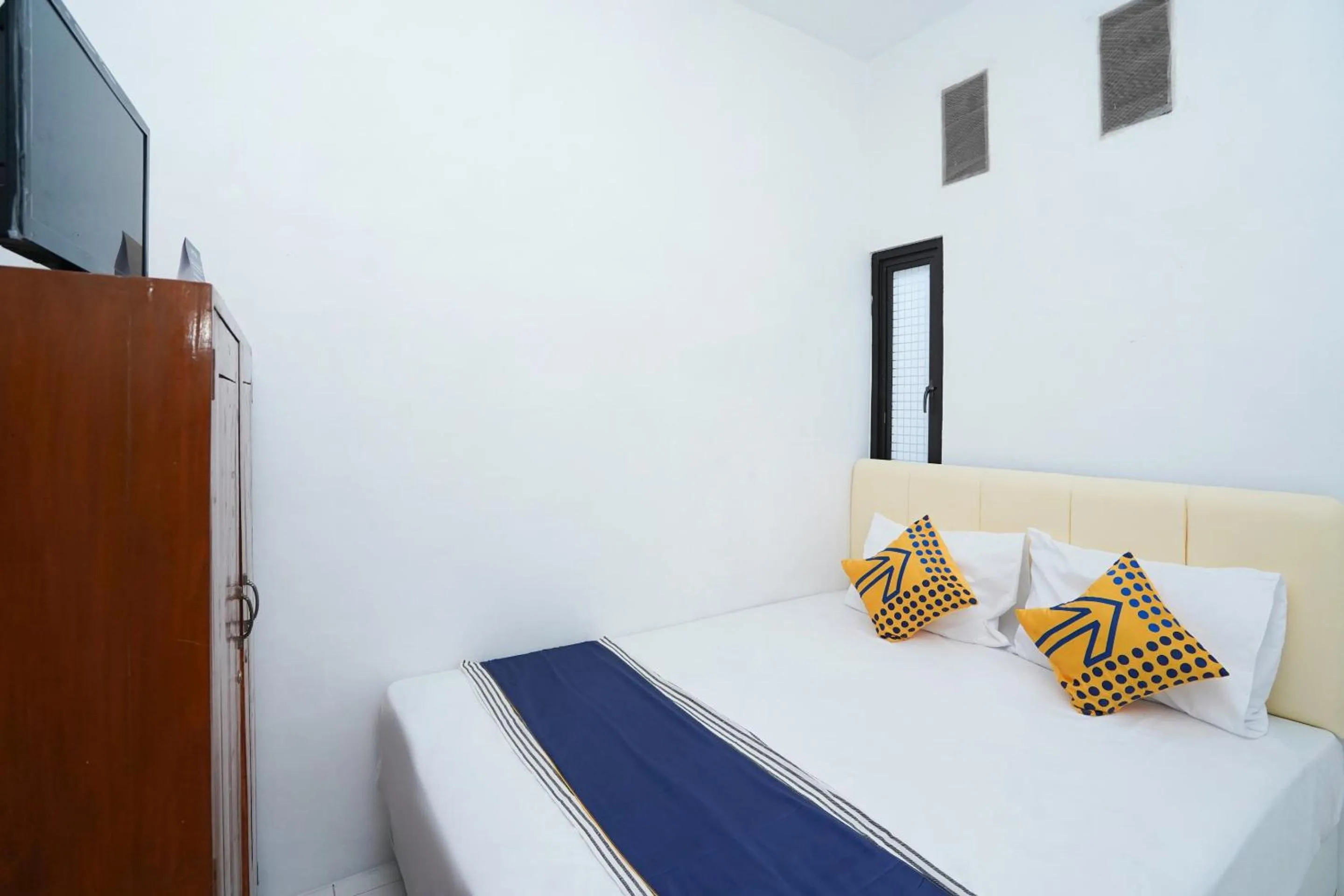 Bedroom, Bed in Hotel O Berkah Residence Syariah