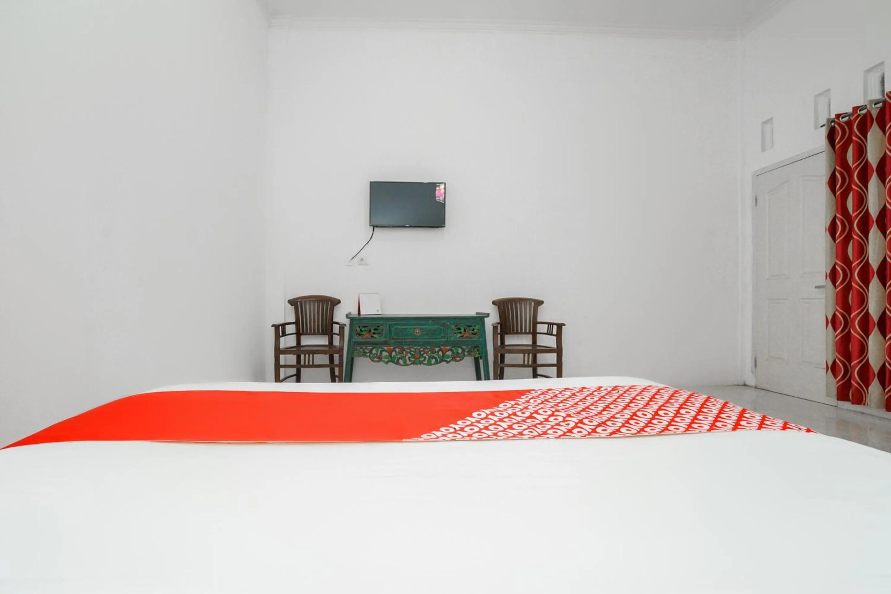 Bedroom, Bed in Hotel O Choco 88 Residence