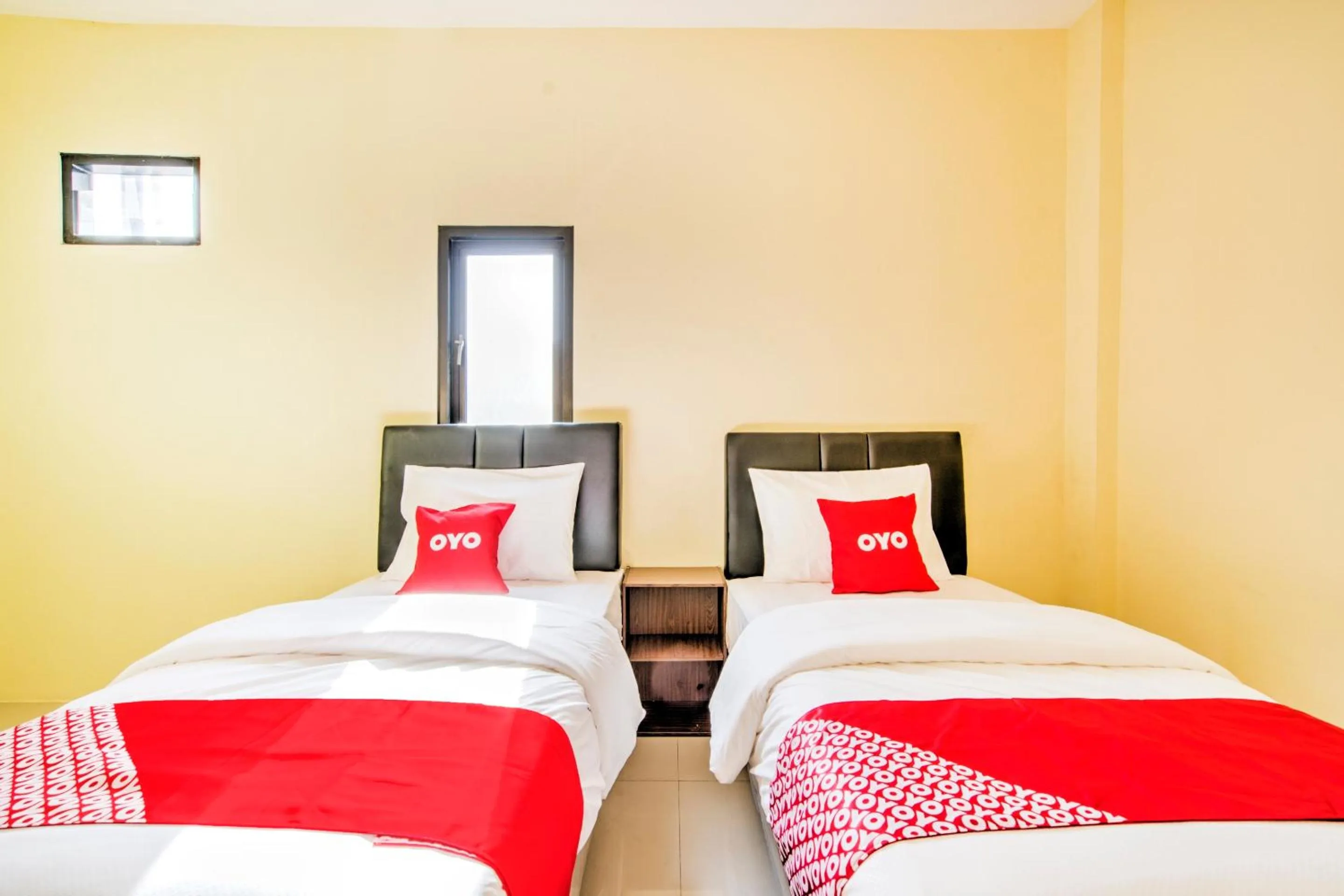 Standard Twin Room in Hotel O Tebel 19