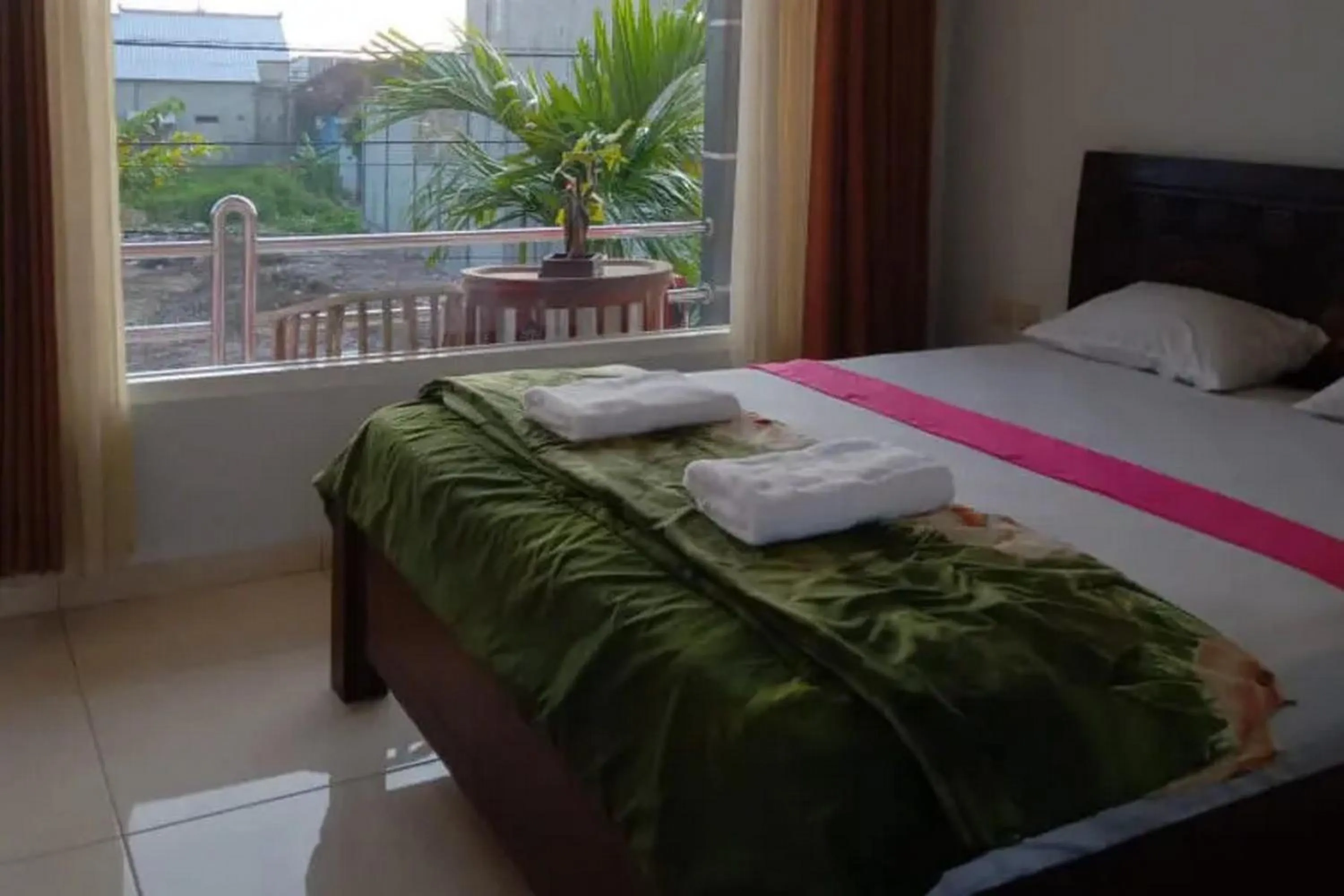 Bed in Puri Karimunjawa RedPartner