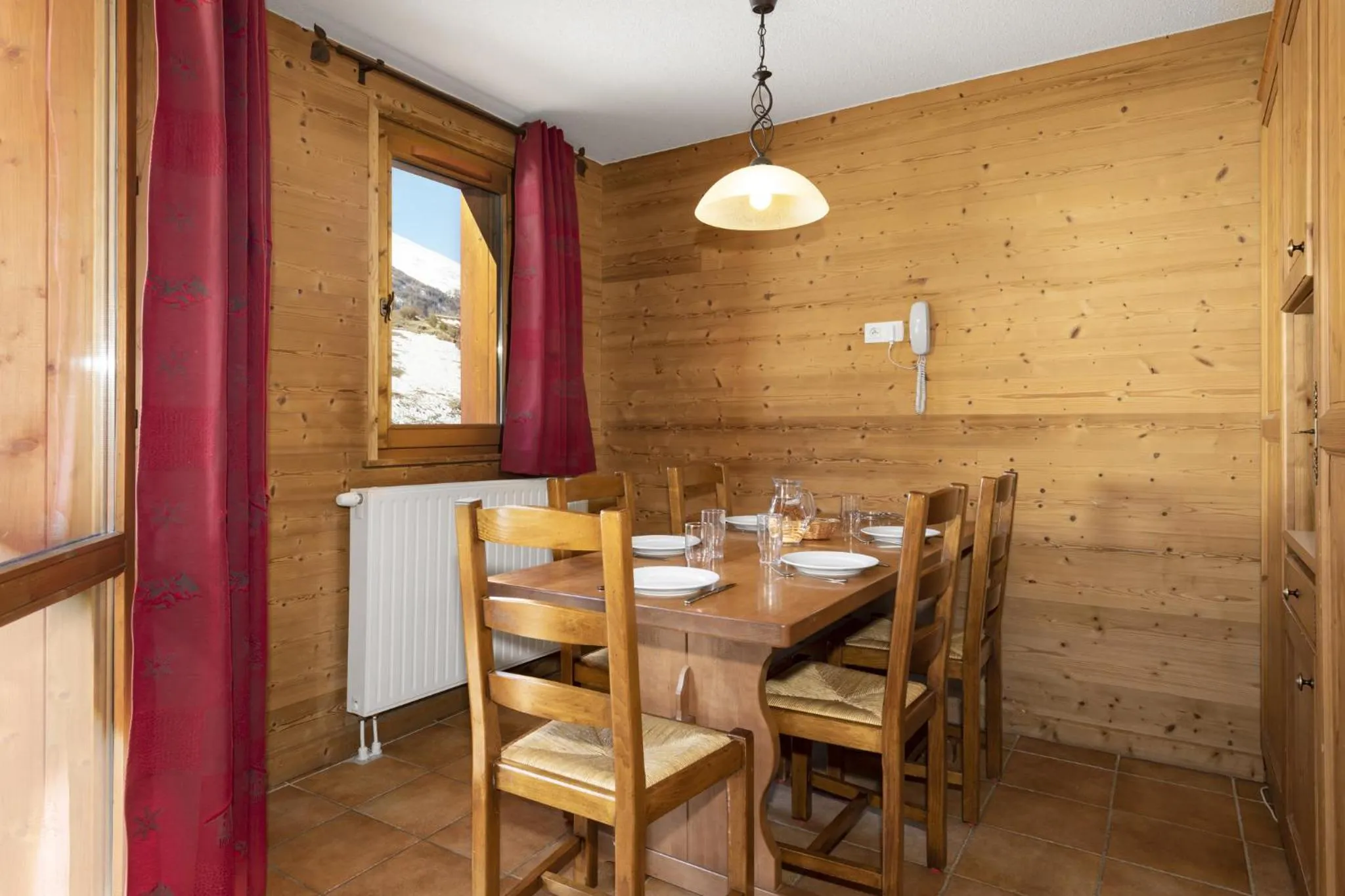 Kitchen or kitchenette in Résidence Les Balcons de Val Cenis Village