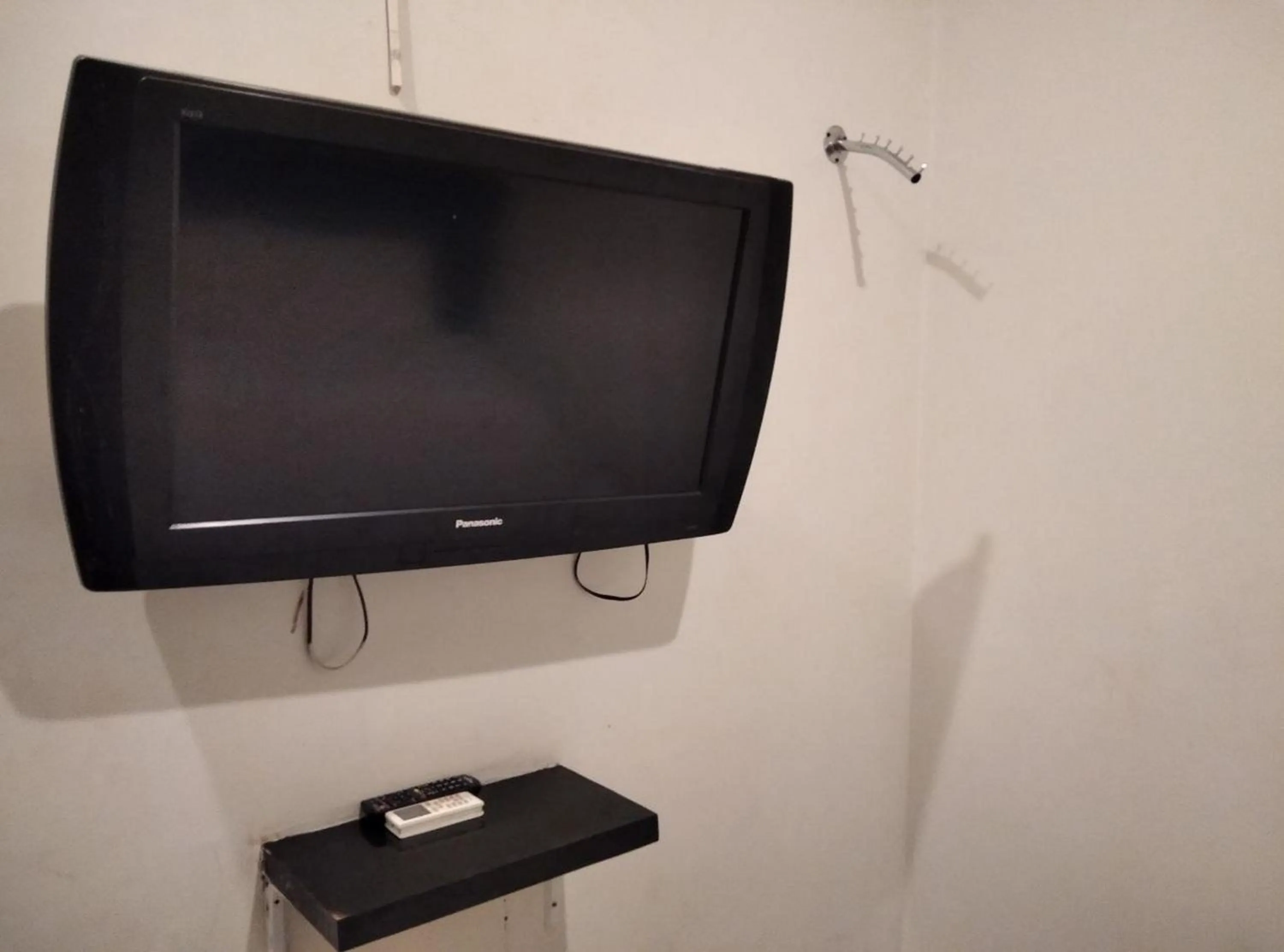 Bedroom in Gangnam Style Residence Mitra RedDoorz near MERR Surabaya