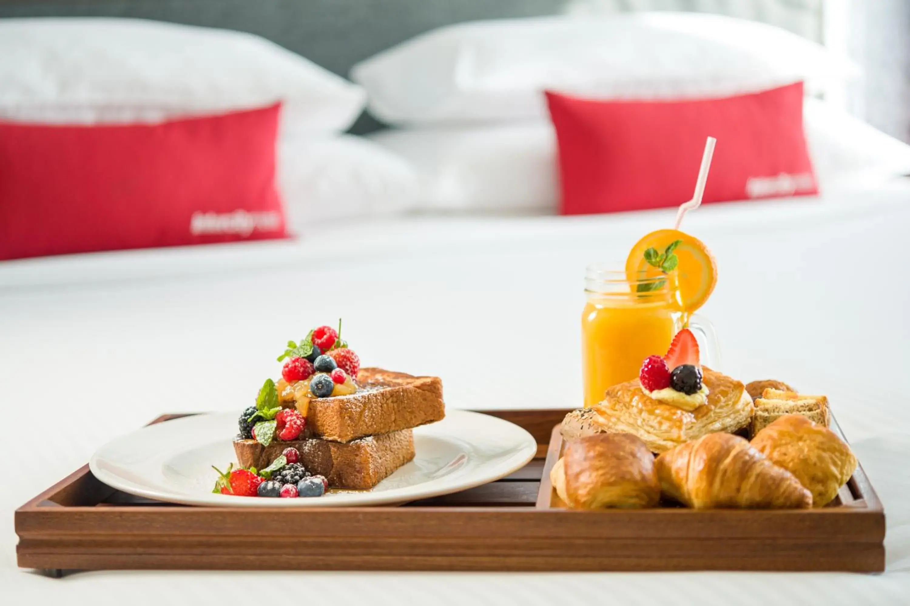 Bedroom, Bed in IntercityHotel Nizwa Bedroom, Bed in IntercityHotel Nizwa