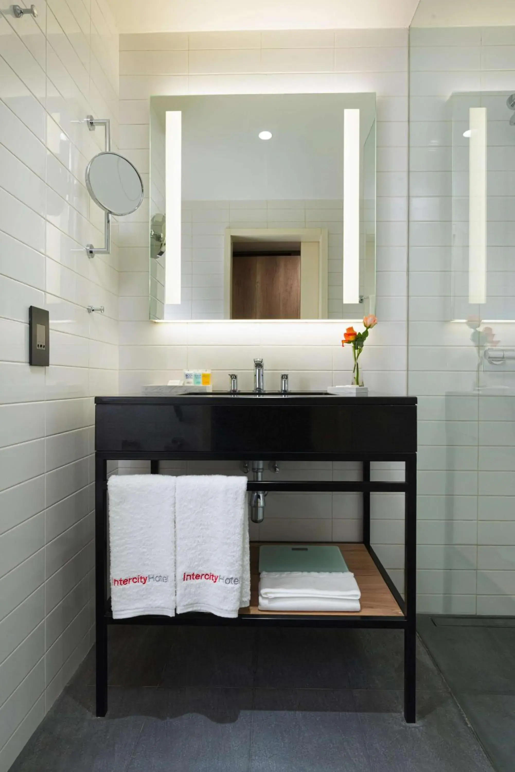 Queen Room - Disability Access in IntercityHotel Nizwa Queen Room - Disability Access in IntercityHotel Nizwa