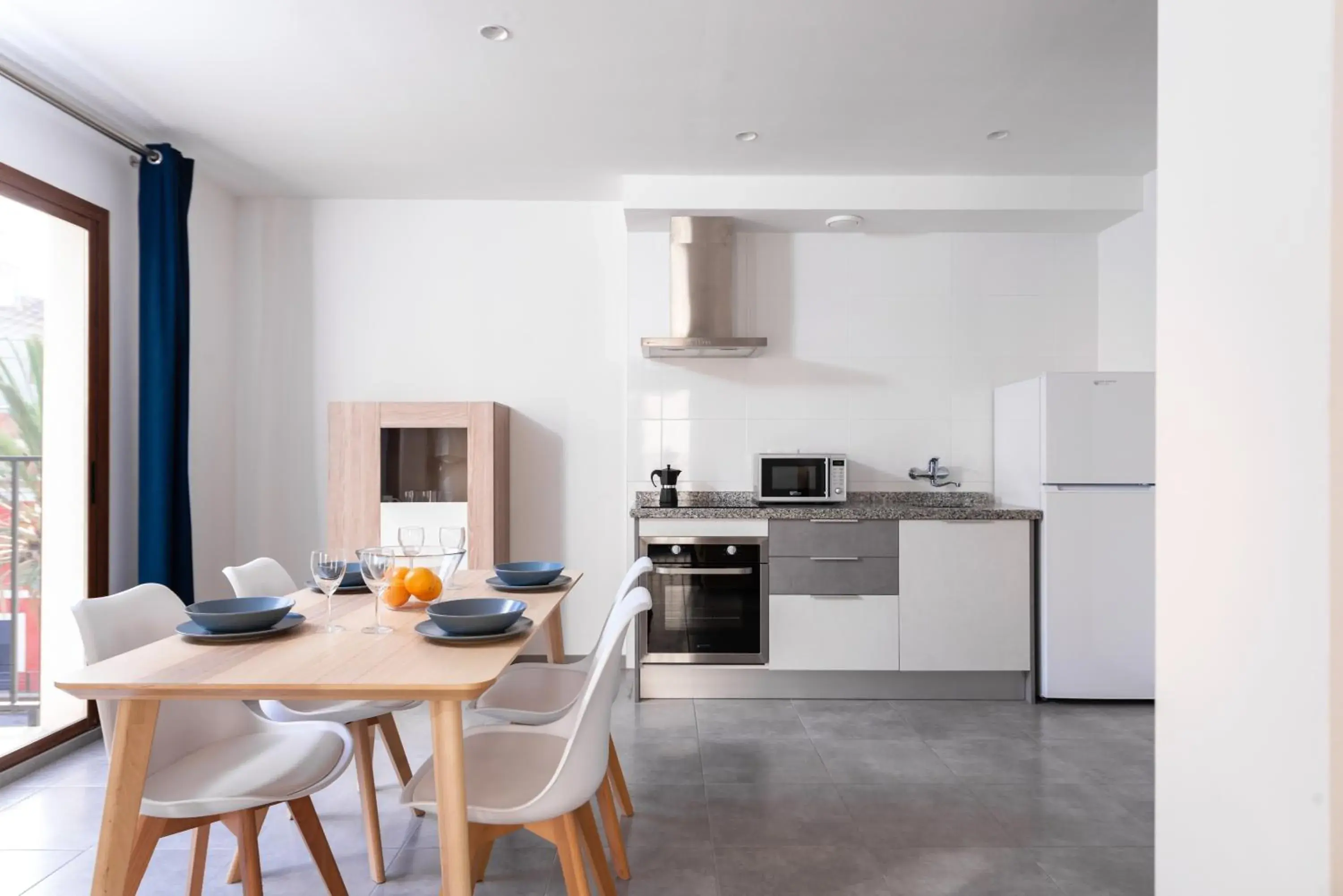 Kitchen or kitchenette in Apartamentos Quijano by Be Alicante Kitchen or kitchenette in Apartamentos Quijano by Be Alicante