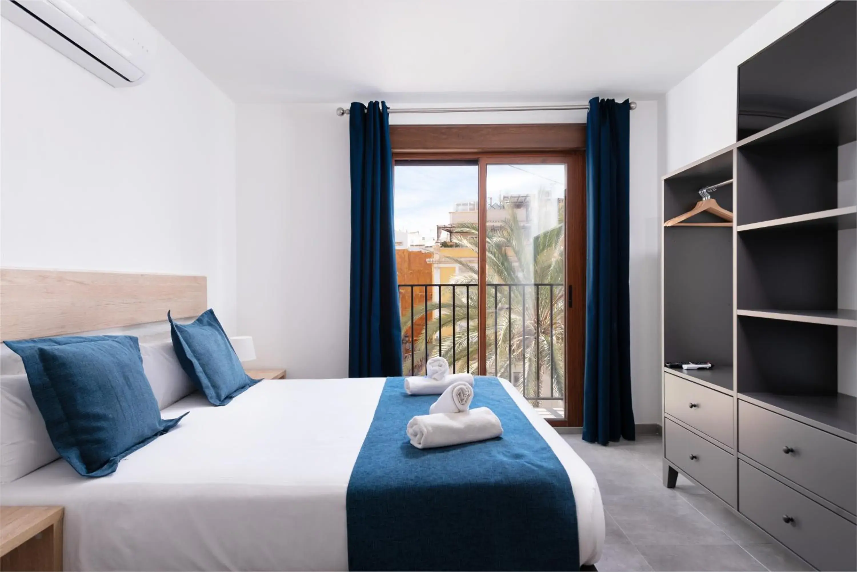 Bed in Apartamentos Quijano by Be Alicante Bed in Apartamentos Quijano by Be Alicante