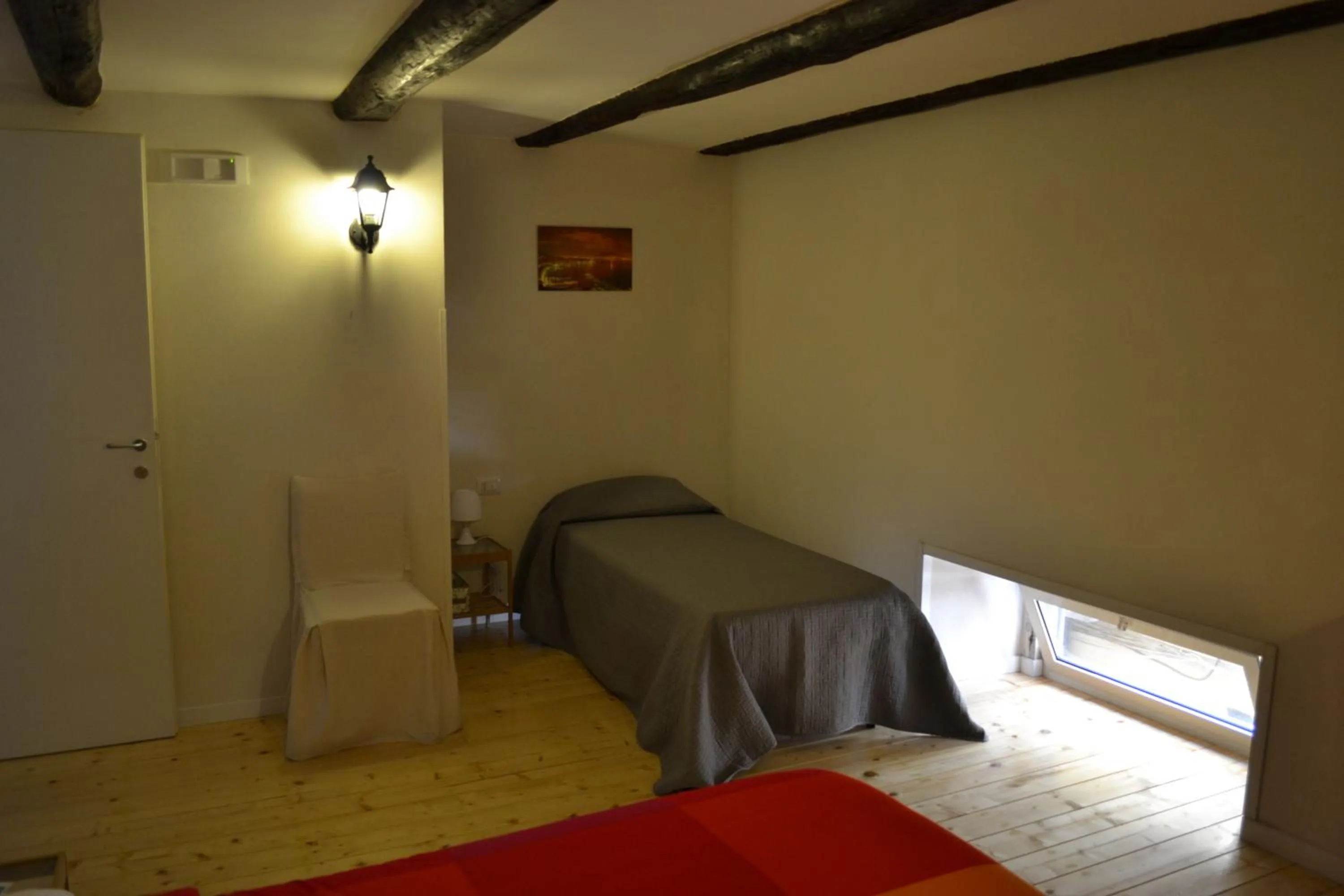 Bedroom, Bed in Monaciello