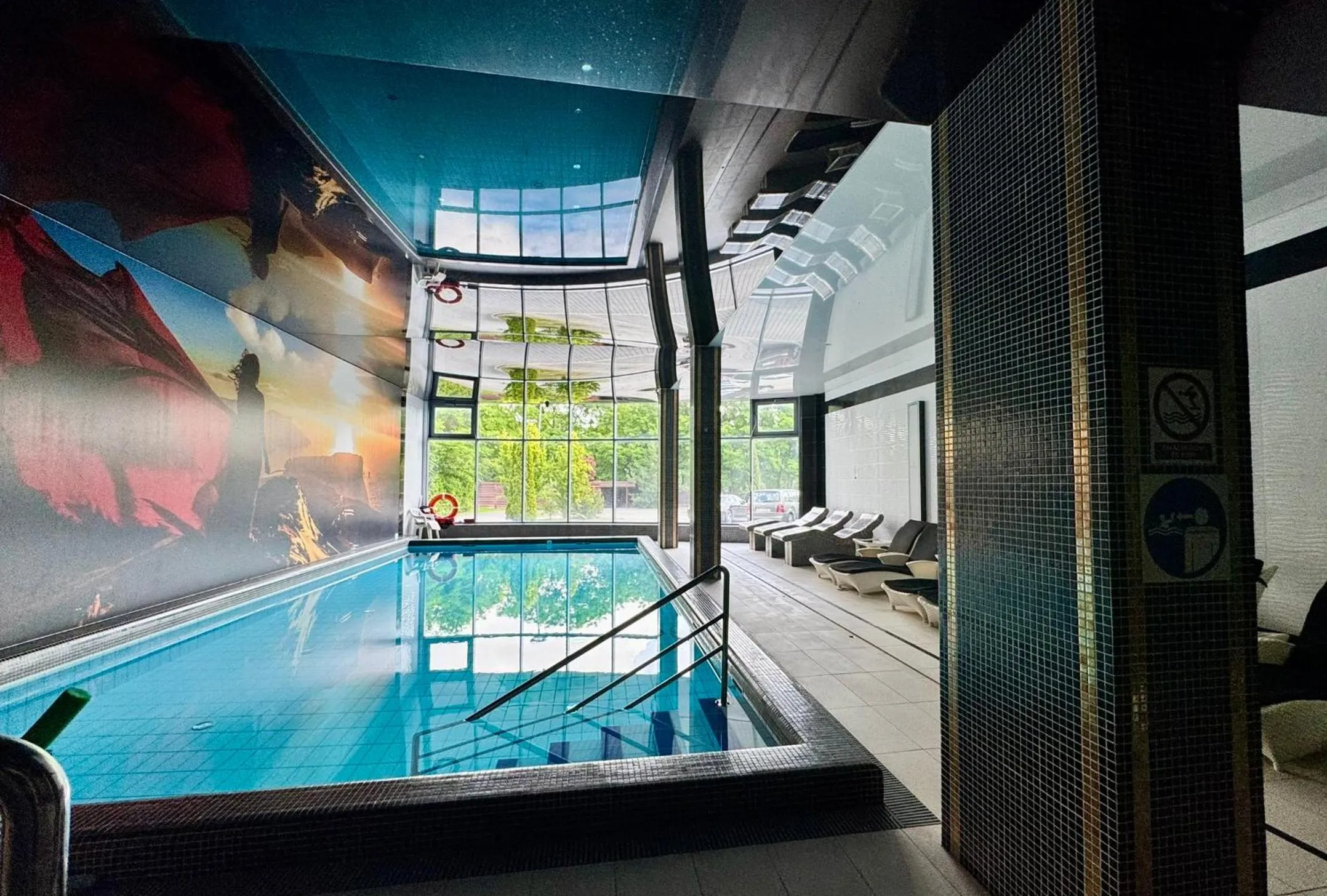 Swimming pool in Hotel Business Faltom Gdynia