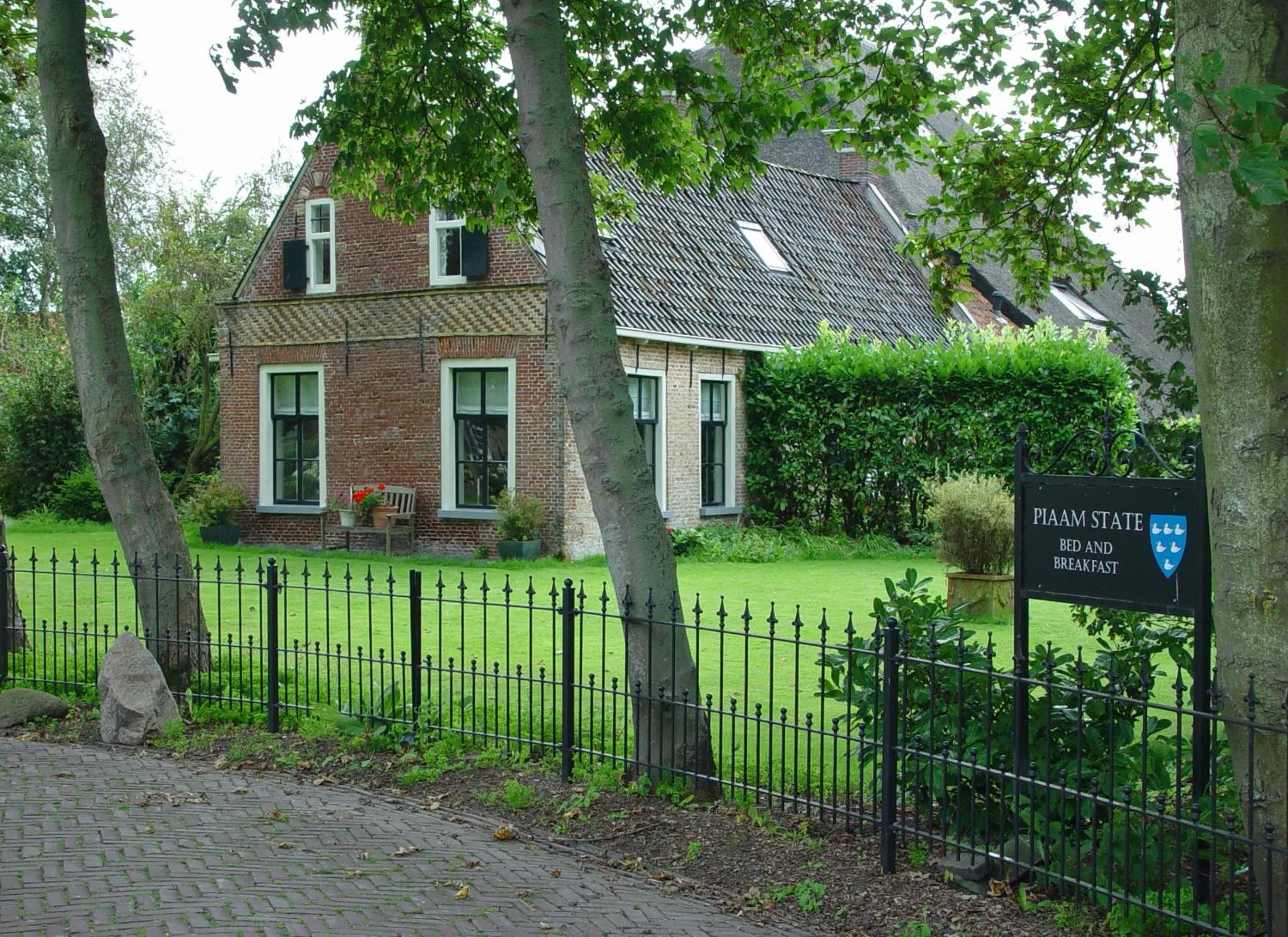 Logo/Certificate/Sign in Piaam State