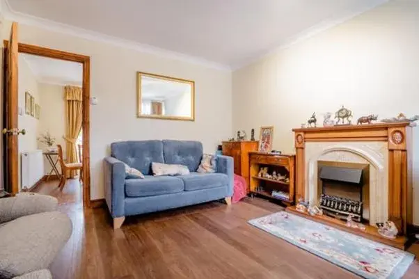 Living room in Steve's Place Living room in Steve's Place