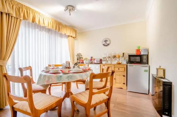 Living room in Steve's Place