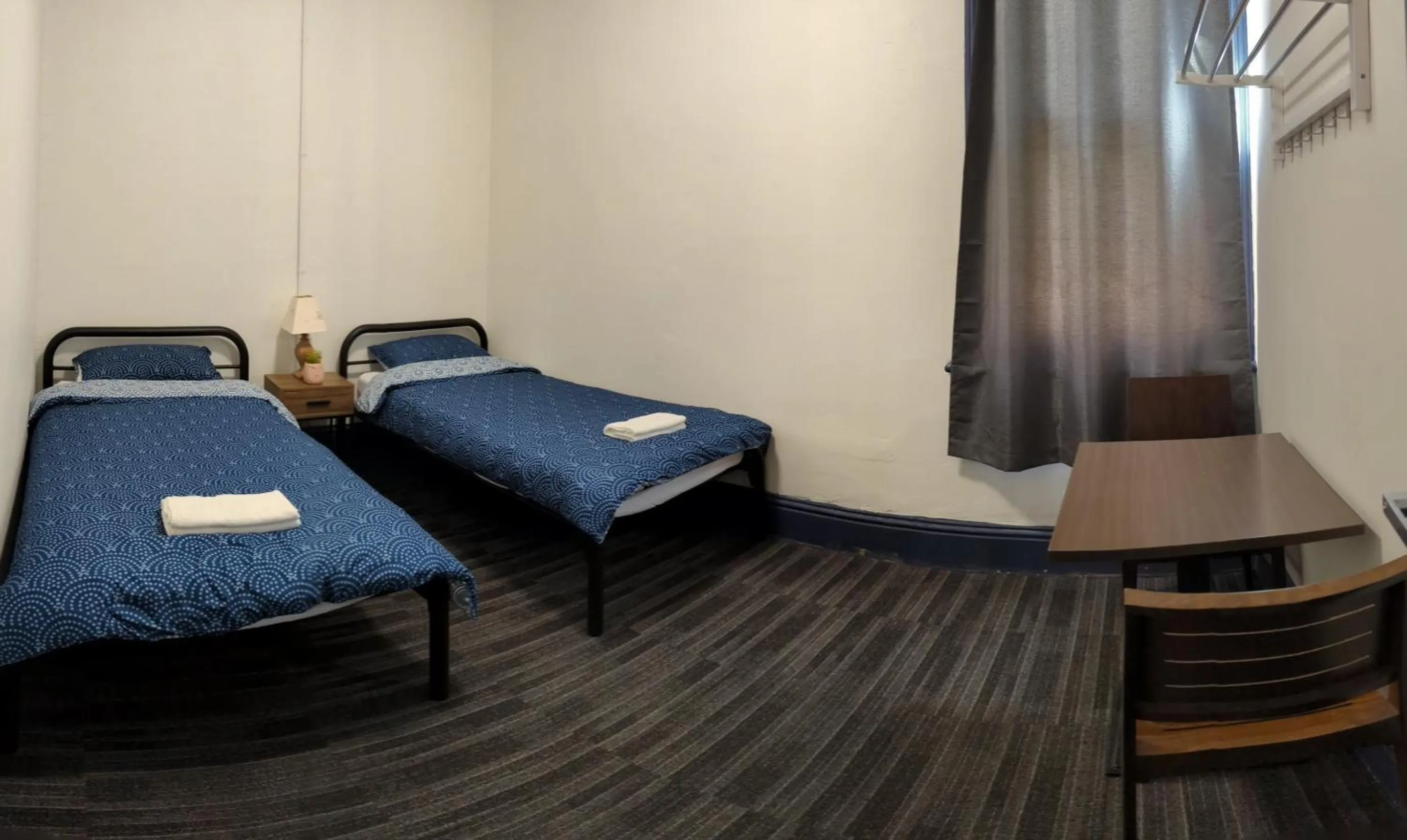 Photo of the whole room, Bed in Queen Victoria Hostel