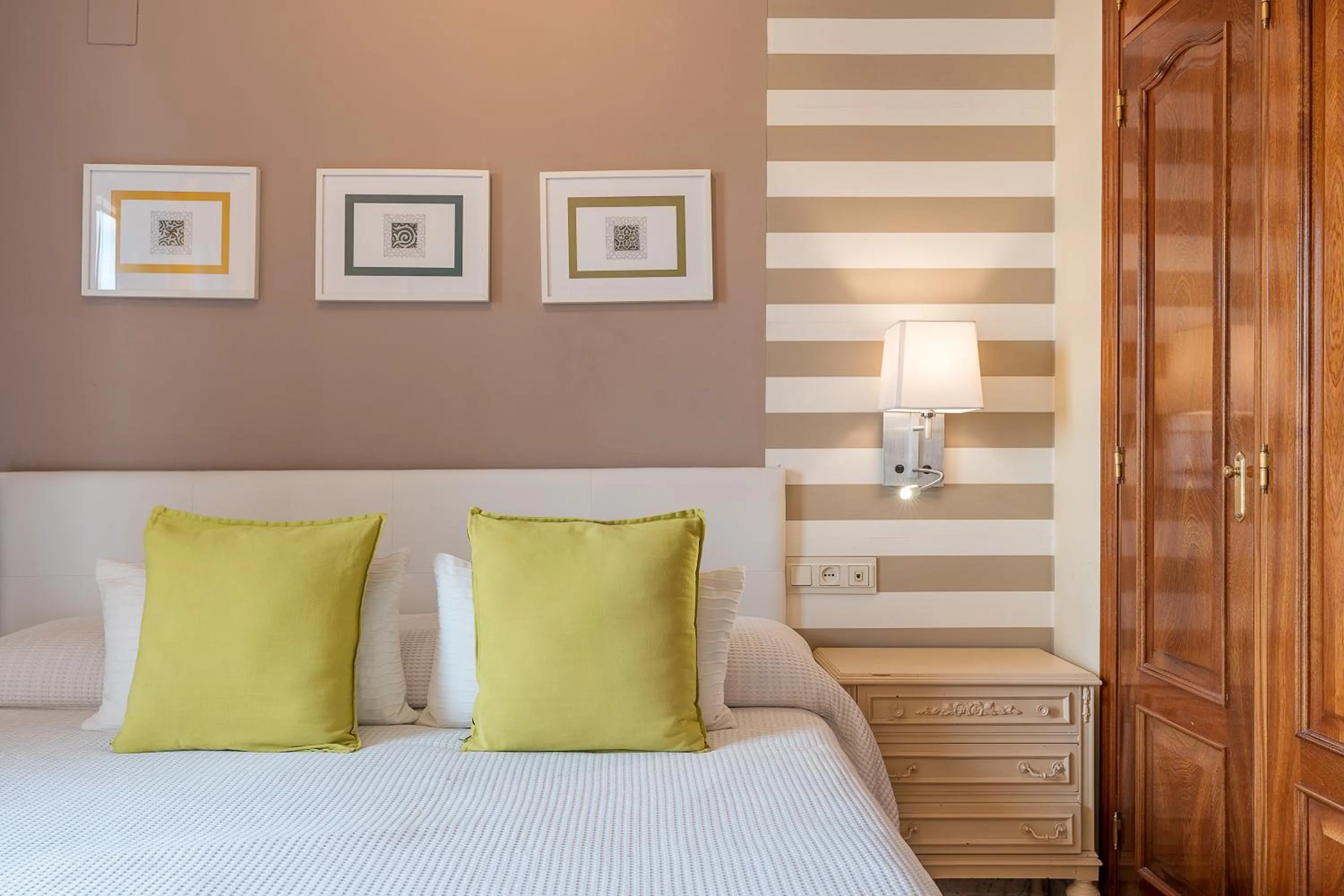 Bedroom, Bed in Luminoso apartamento a 10 minutos del Centro