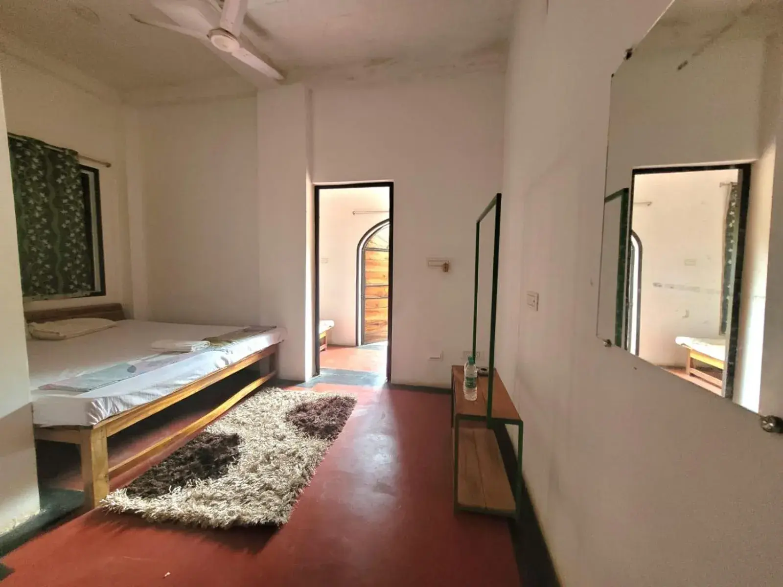 6-Bed Mixed Dormitory Room in Panchobon Art Resort 6-Bed Mixed Dormitory Room in Panchobon Art Resort